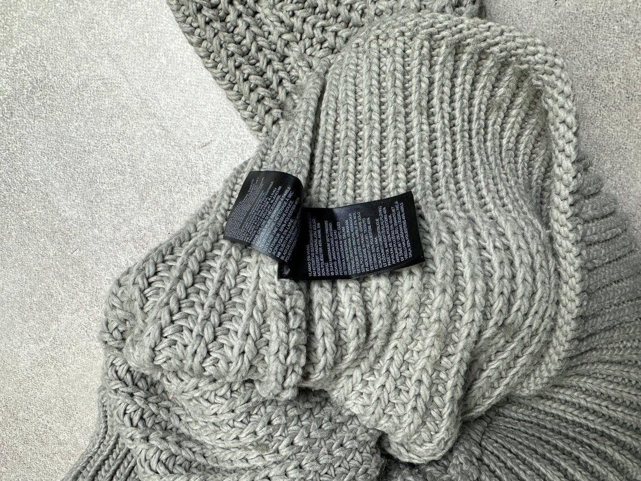 H&M × Maison Margiela Maison Margiela x H&M Big Knit Sweater Gray Size M / US 6-8 / IT 42-44 - 5 Thumbnail