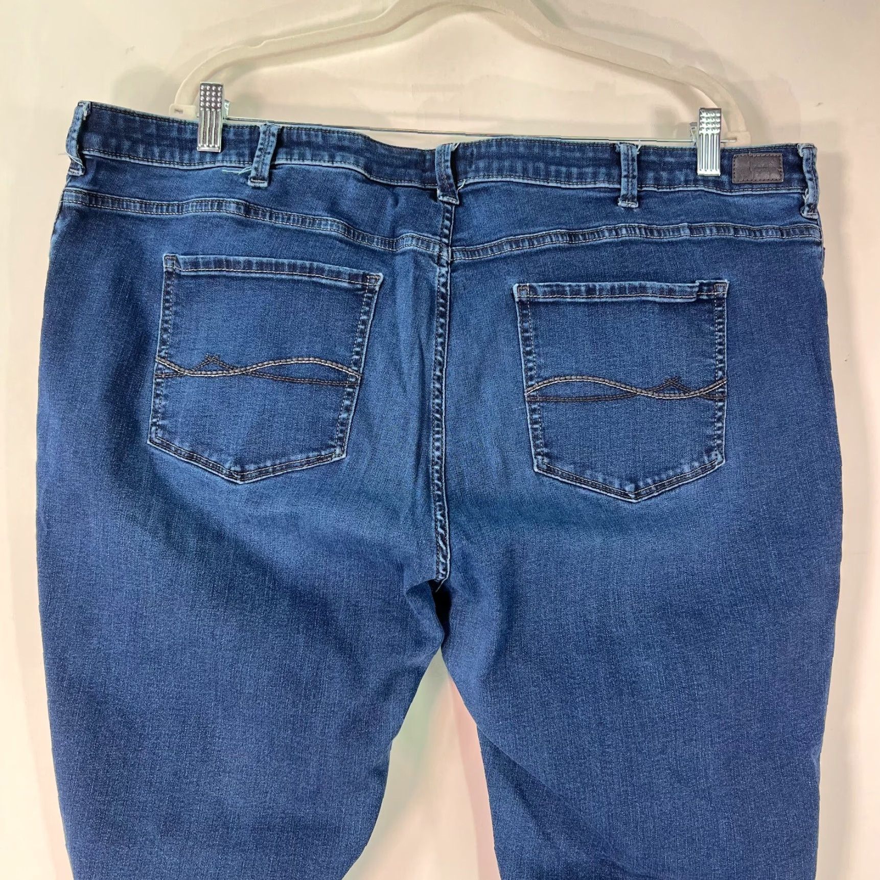 Lee Lee Jeans Womens Slim Skinny Mid Rise Stretch Blue Denim Jeans 24W Long Size Type Plus 5-Pocket Design Blue 32 in Inseam Mens? Wait. Size 42" / US 20 - 4 Thumbnail