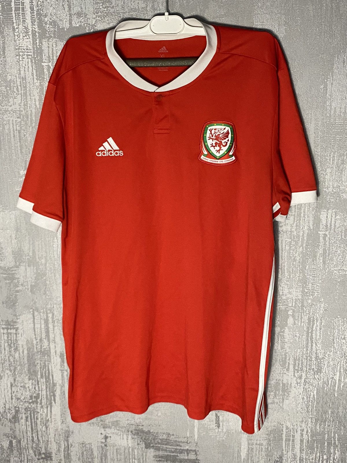 Adidas 2017 Wales Adidas Soccer Jersey National Team Size US XL / EU 56 / 4 - 1 Thumbnail