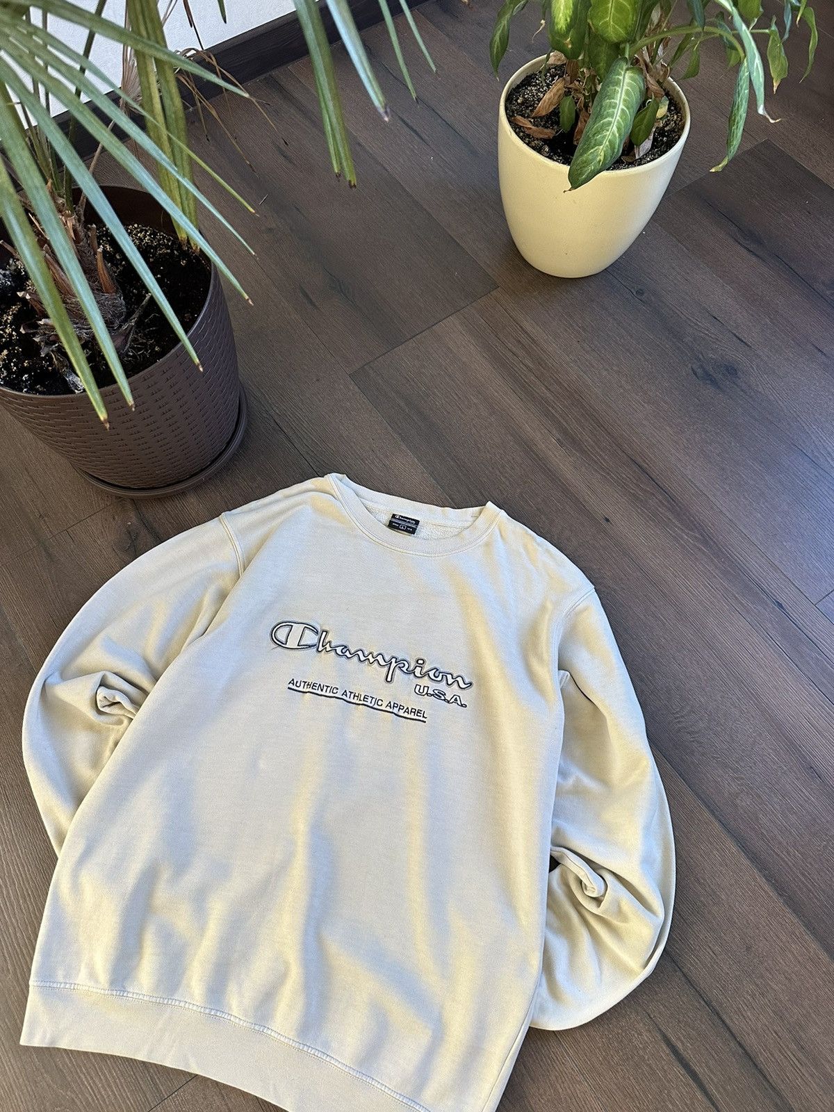 Champion Vintage Champion Sweatshirt Centre Logo Size US L / EU 52-54 / 3 - 3 Thumbnail