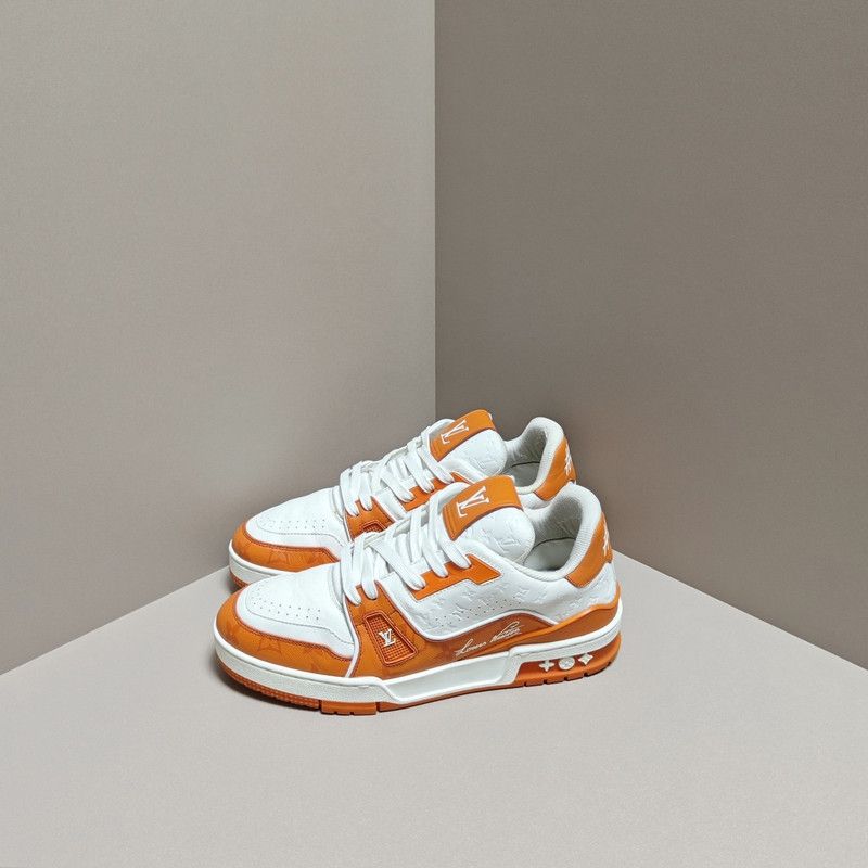 Louis Vuitton Louis Vuitton Trainer Leather Low-Top Sneakers 0079 Size US 8.5 / EU 41-42 - 1 Thumbnail