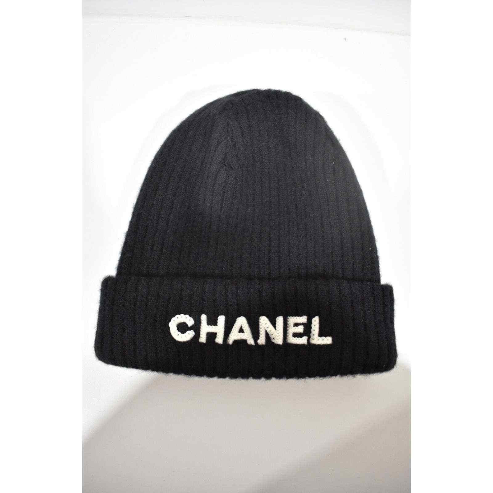 Chanel Chanel White Sequin CC Logo Beanie Winter Hat Cap Cloche Size ONE SIZE - 4 Thumbnail