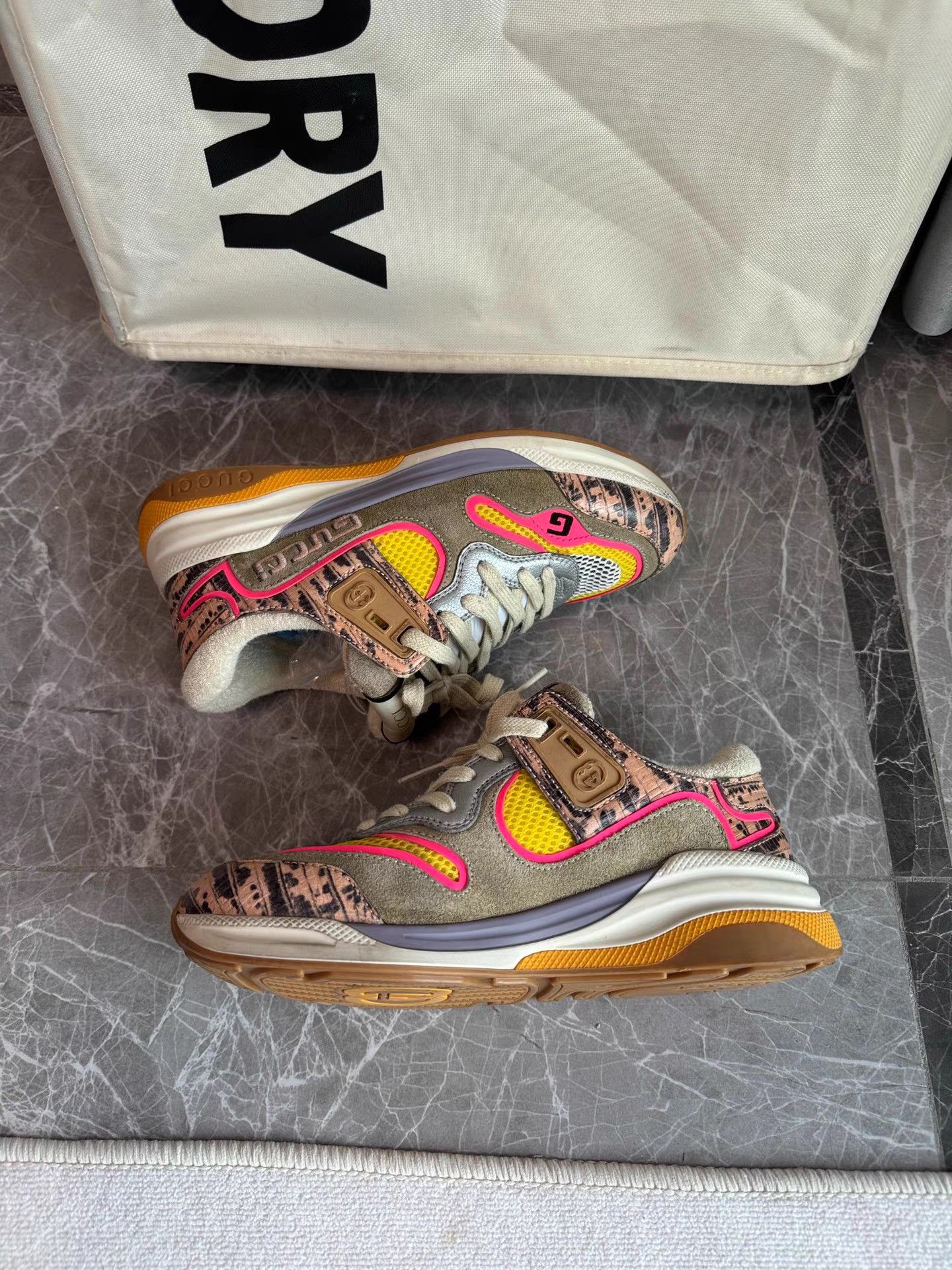 Gucci Gucci Ultrapace Sneakers K6 Size US 5.5 / IT 35.5 - 7 Thumbnail
