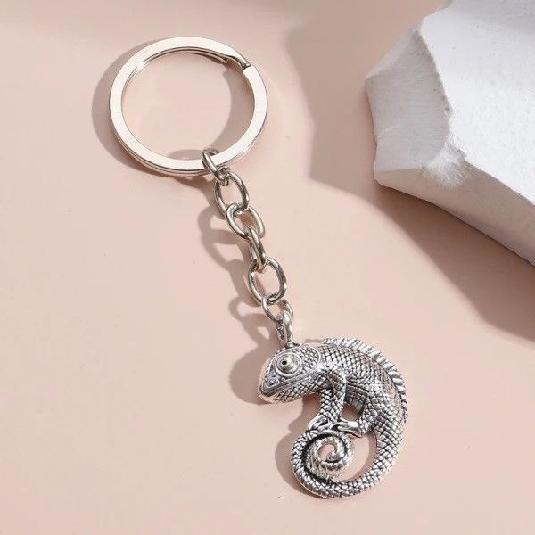 Vintage Retro Silver Goth Lizard Keychain Size ONE SIZE - 1 Thumbnail