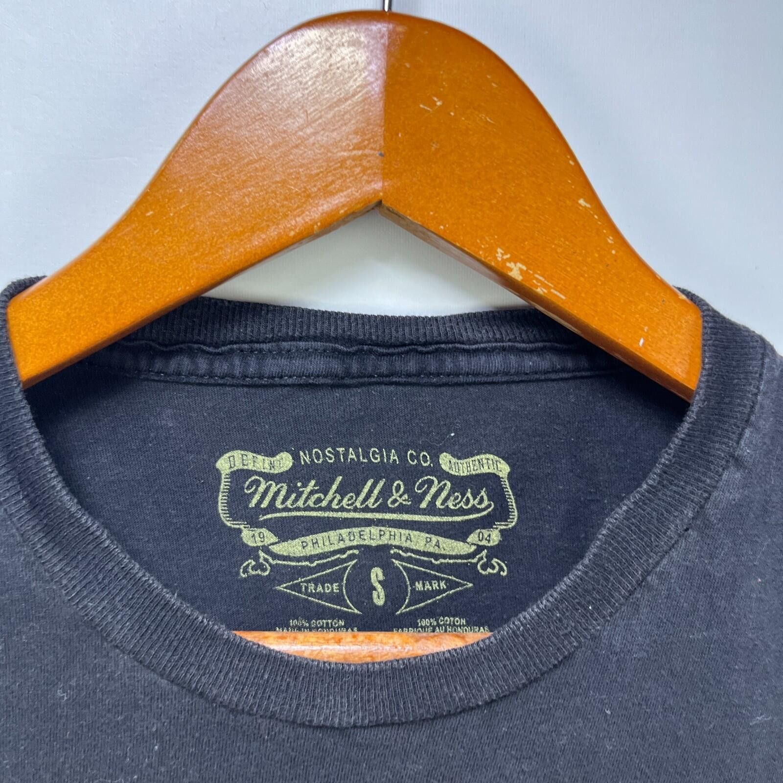 Mitchell & Ness Vintage Allen Iverson T Shirt Small 76ers Slam Mitchell Ness Size US S / EU 44-46 / 1 - 4 Thumbnail