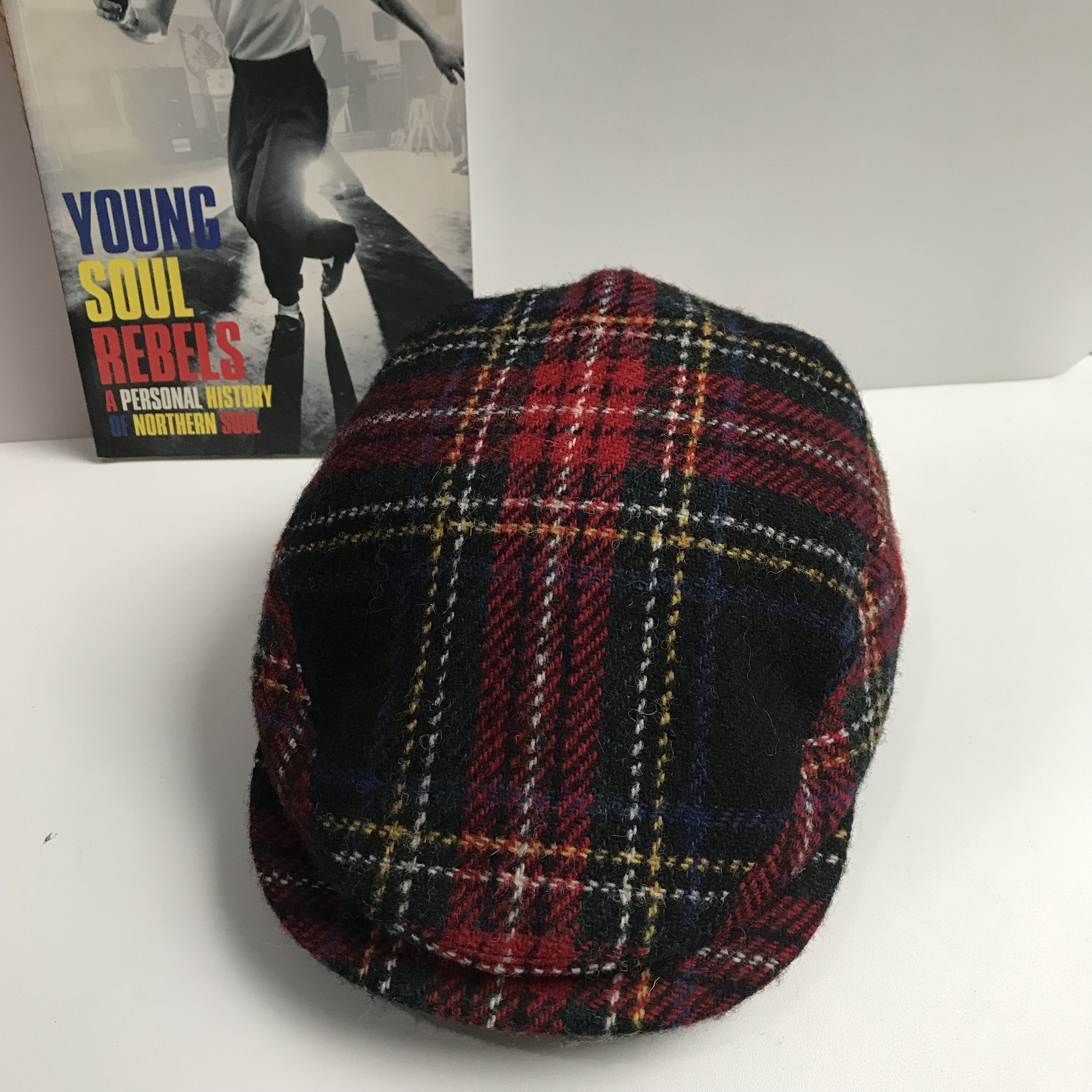 Harris Tweed × Vintage Vintage hats in the belfry Harris Tweed Scottish Wool Flat Size ONE SIZE - 5 Thumbnail