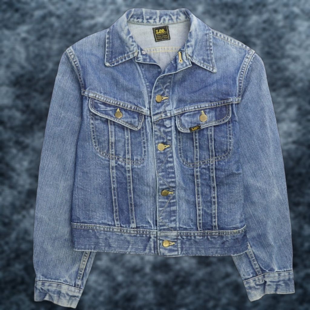 VINTAGE Lee Denim Jacket Men Small Adult S Blue Cotton Trucker 18