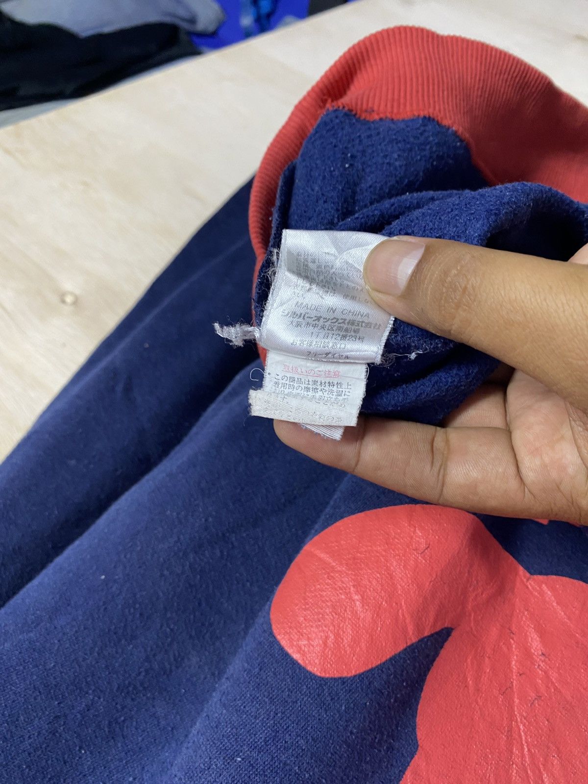 Gianni Valentino Vintage Olive x gianni valentino big logo sweatshirt Size US XL / EU 56 / 4 - 4 Thumbnail