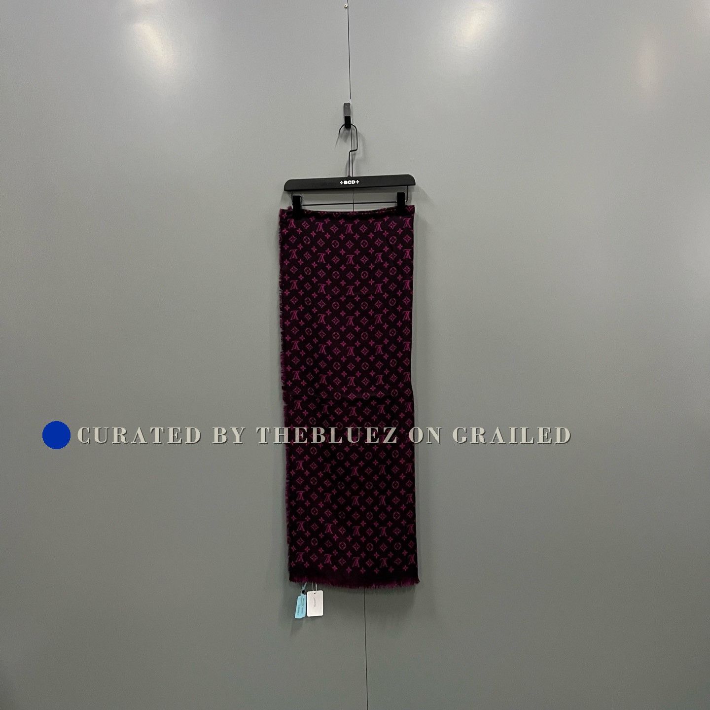 Louis Vuitton Louis Vuitton Monogram Scarf Size ONE SIZE - 1 Thumbnail