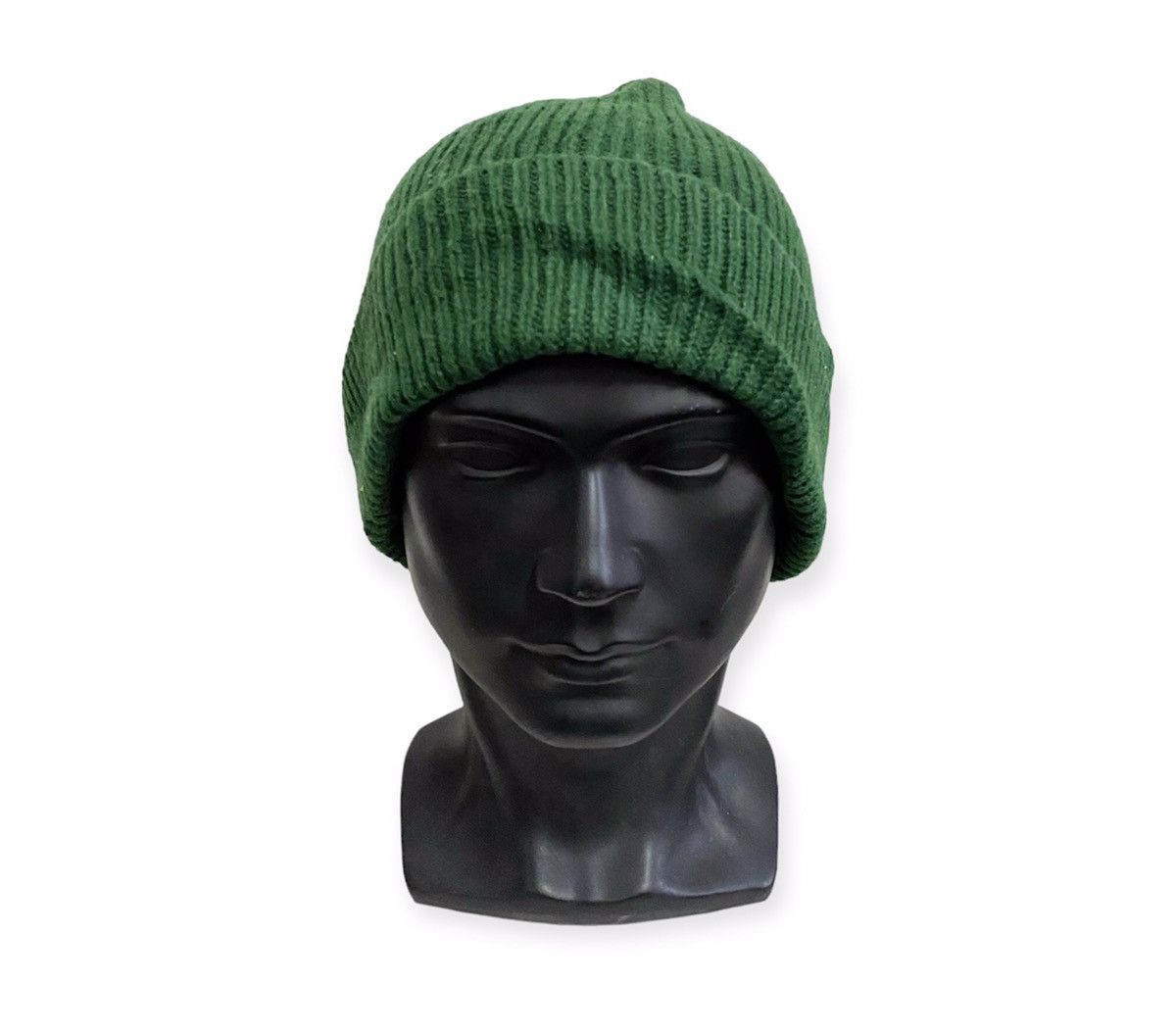 image of Gap Plain Beanie Hat in Green, Men's