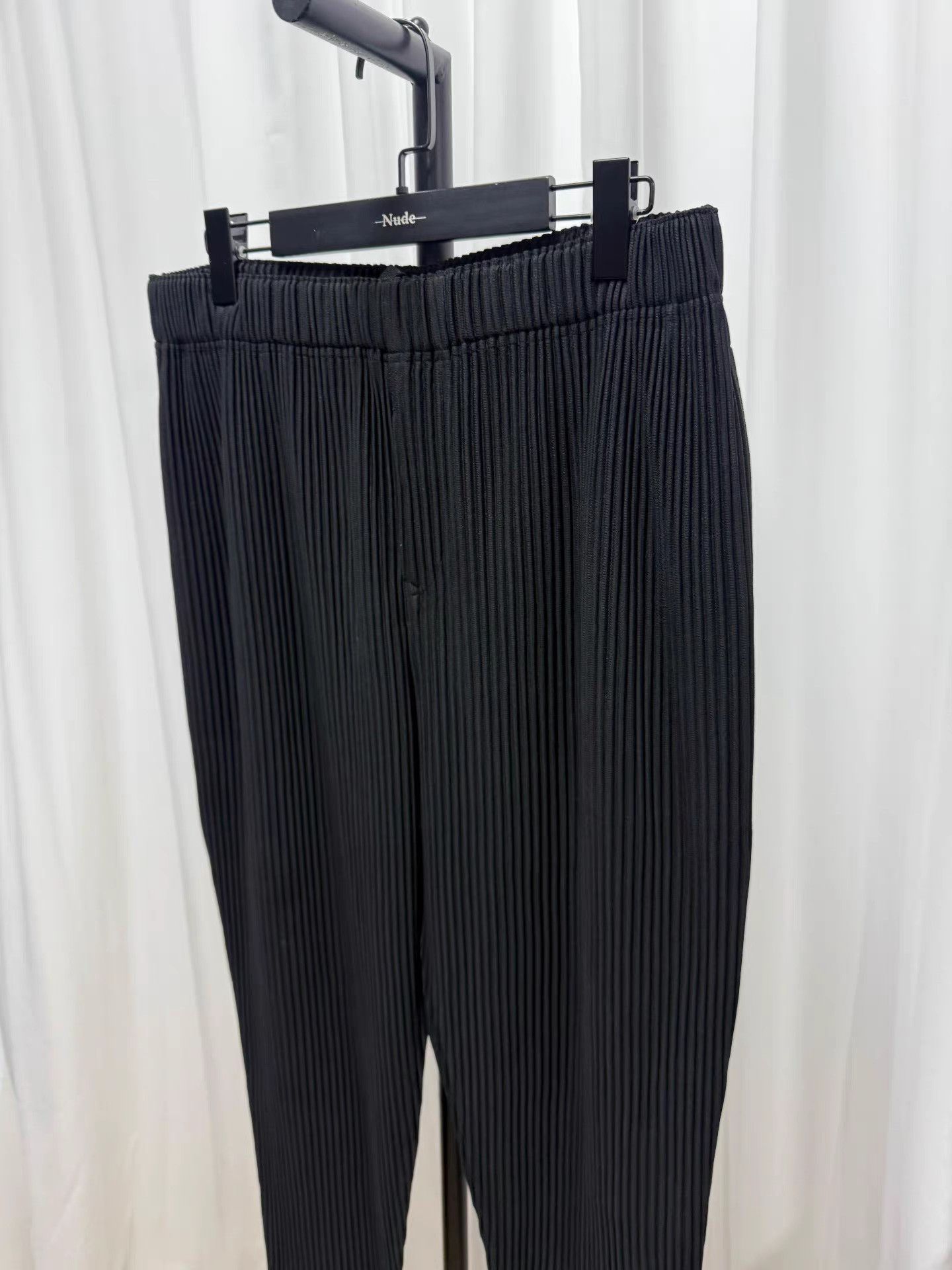 Issey Miyake Issey Miyake Homme Plissé JF103 Tapered Trousers K20 Size US 33 - 2 Thumbnail