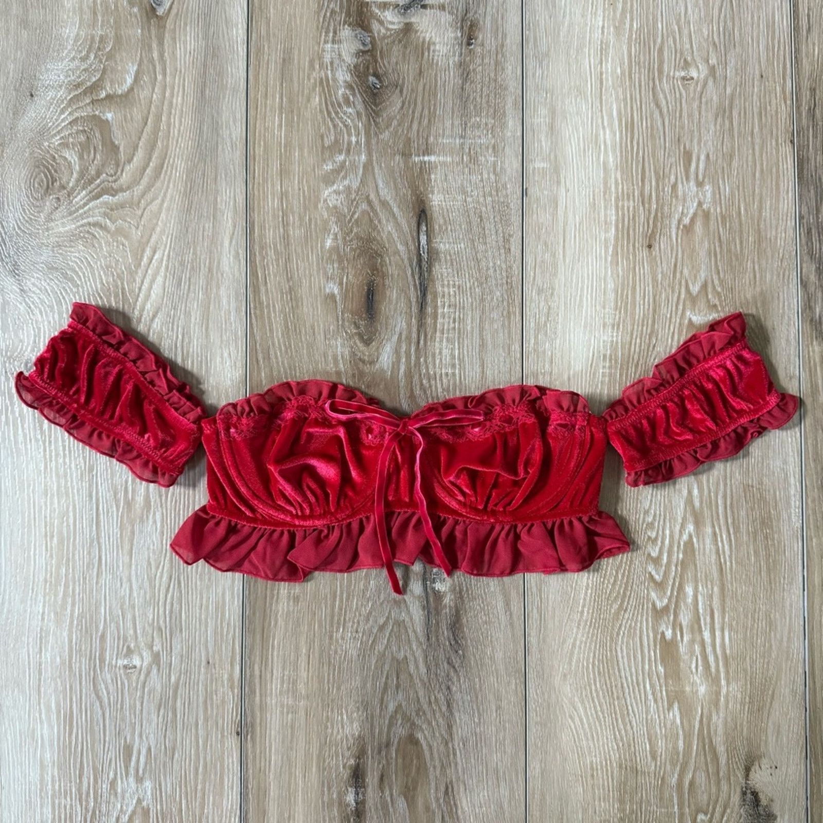 Urban Outfitters Urban Outfitters Out From Under Velvet & Ruffle Bra Top M Size M / US 6-8 / IT 42-44 - 1 Thumbnail
