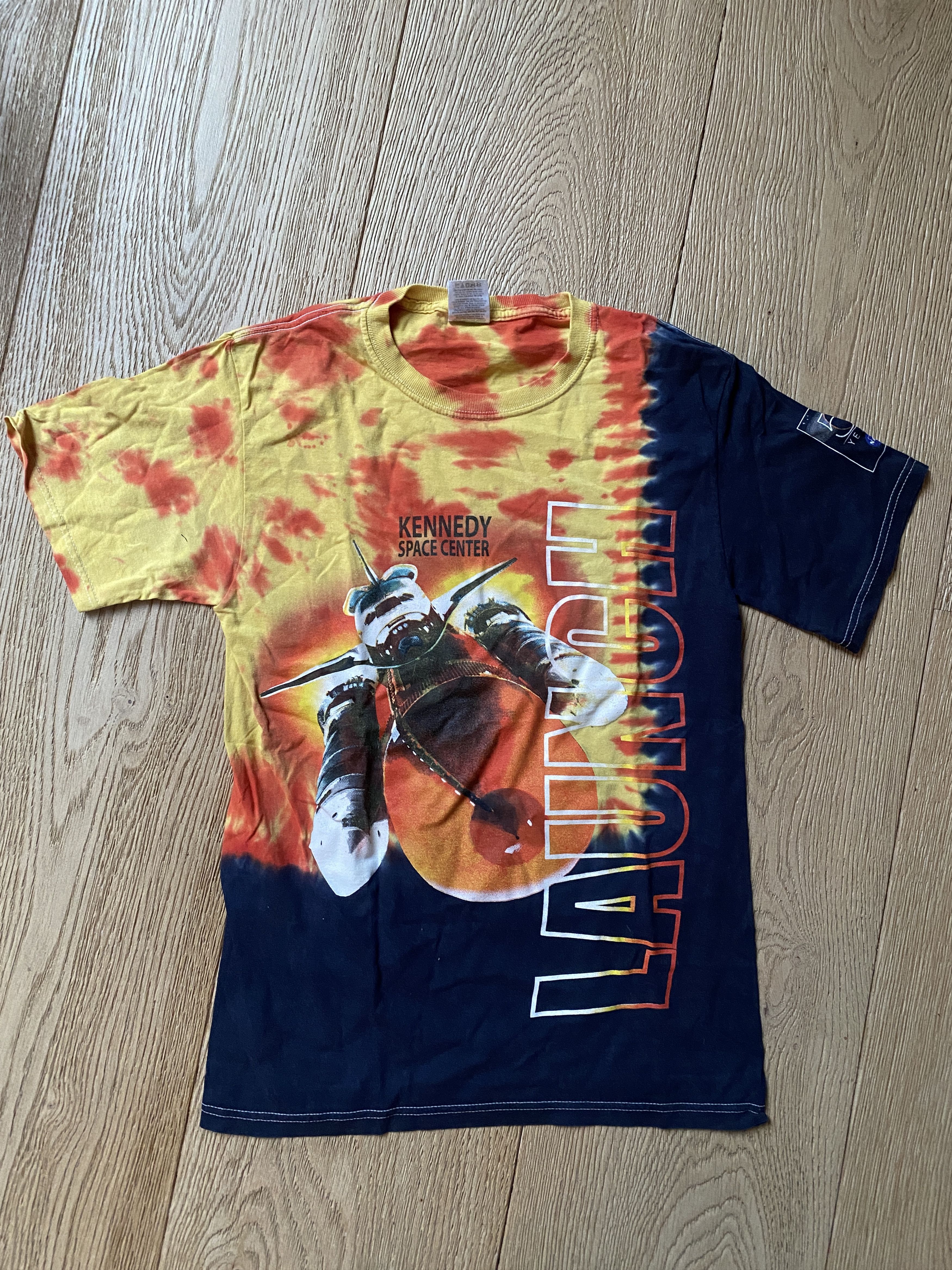 NASA Tie-Dye Vintage NASA graphic shirt Size US S / EU 44-46 / 1 - 1 Thumbnail