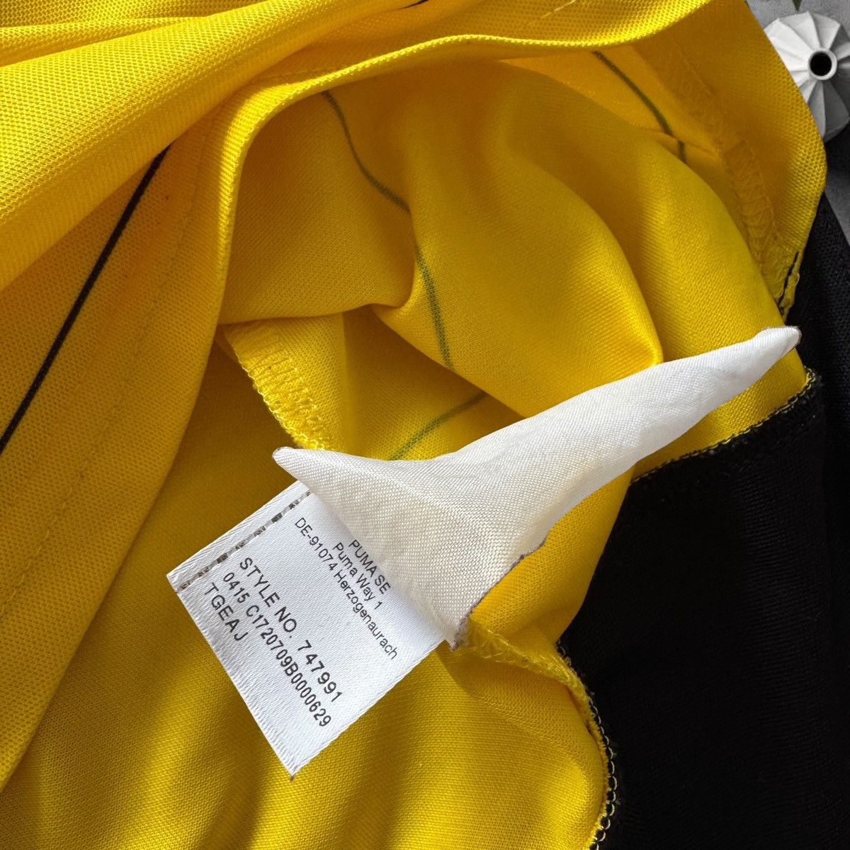 Puma BVB Borussia Dortmund 17/18 Home Jersey PUMA Yellow T-Shirt Size US L / EU 52-54 / 3 - 12 Thumbnail