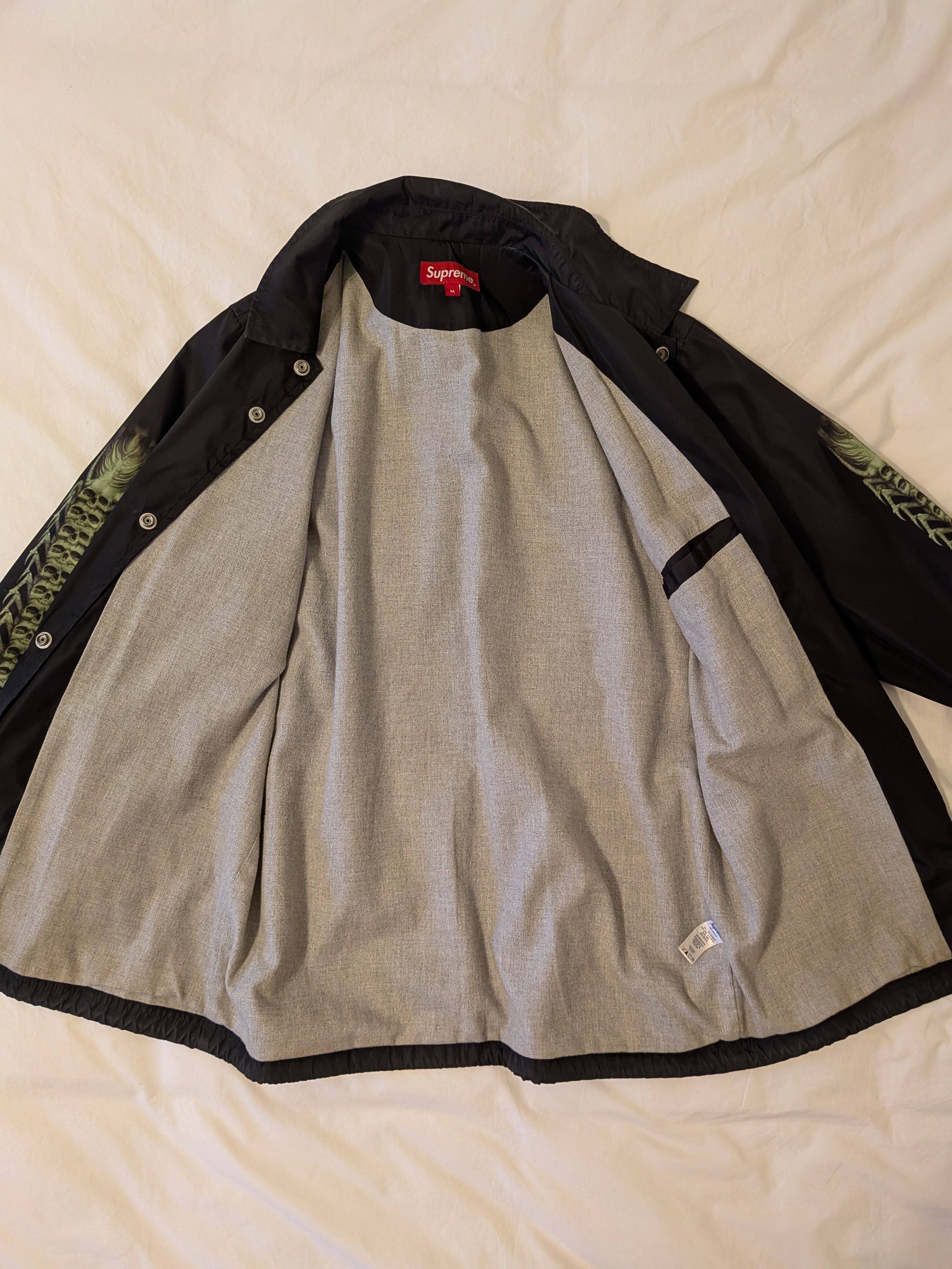 Supreme Supreme HR Giger coaches jacket Size US M / EU 48-50 / 2 - 5 Thumbnail