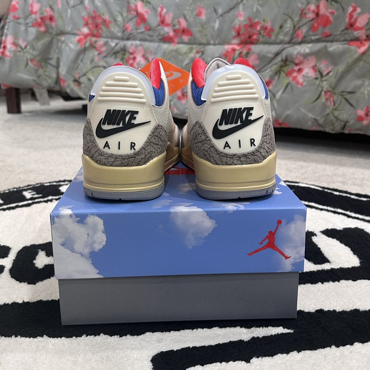 Jordan Brand Air Jordan 3 Retro Seoul 2.0 Size US 9.5 / EU 42-43 - 5 Thumbnail