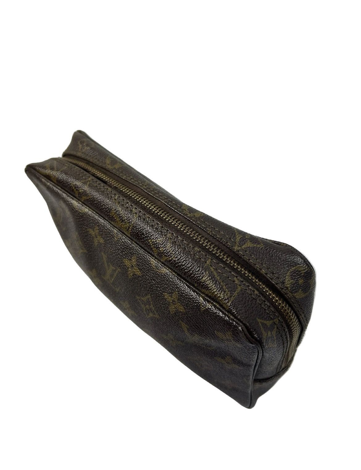 Louis Vuitton Louis Vuitton Monogram Toiletry Bag Size ONE SIZE - 3 Thumbnail