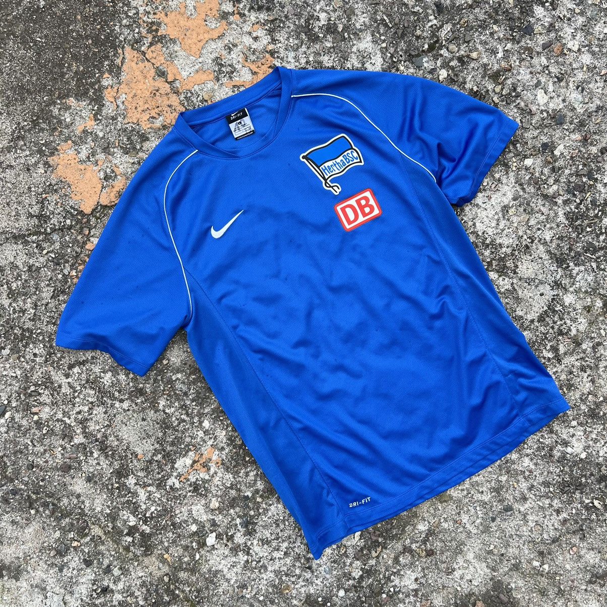 Nike Hertha Berlin 2014-2015 Home Jersey Size US L / EU 52-54 / 3 - 2 Thumbnail