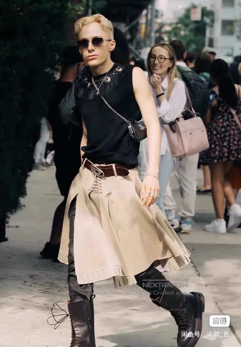 Saint Laurent Paris Saint Laurent Paris Sheepskin Fringe Metallic Vest Sleevel Size M / US 6-8 / IT 42-44 - 2 Thumbnail