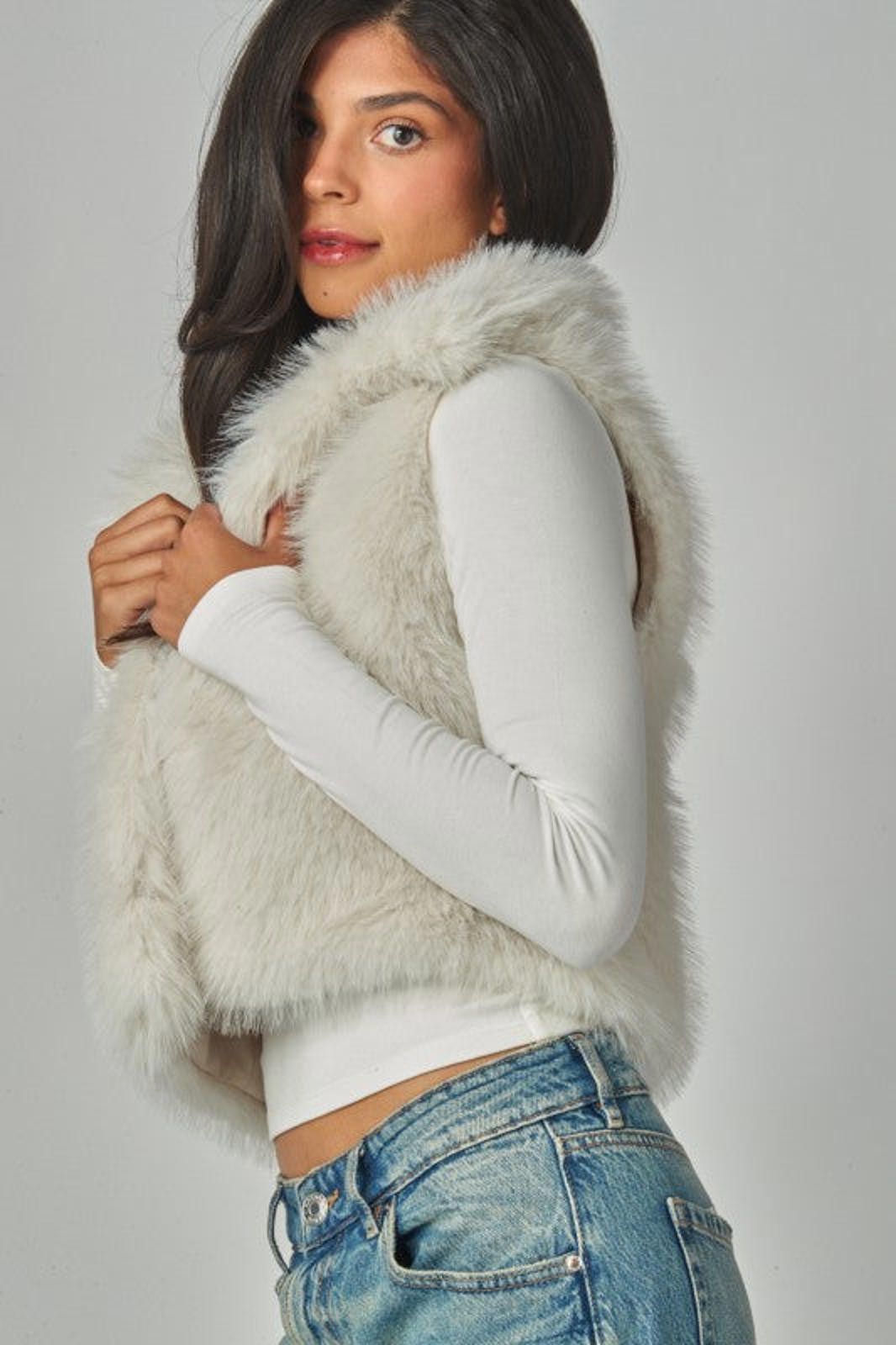 Other Foxy Faux Fur Crop Vest Gilet Light Beige Size S / US 4 / IT 40 - 7 Thumbnail