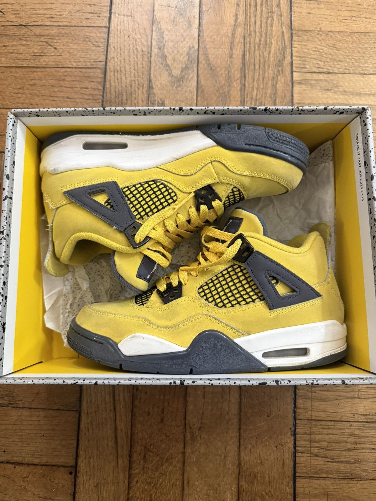 Jordan Brand Jordan 4 lightning Size US 6 / EU 39 - 1 Thumbnail