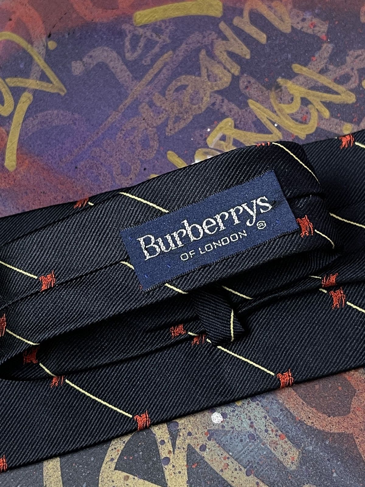 Burberry Burberrys Vintage Luxury Italian Silk Tie Size ONE SIZE - 9 Thumbnail