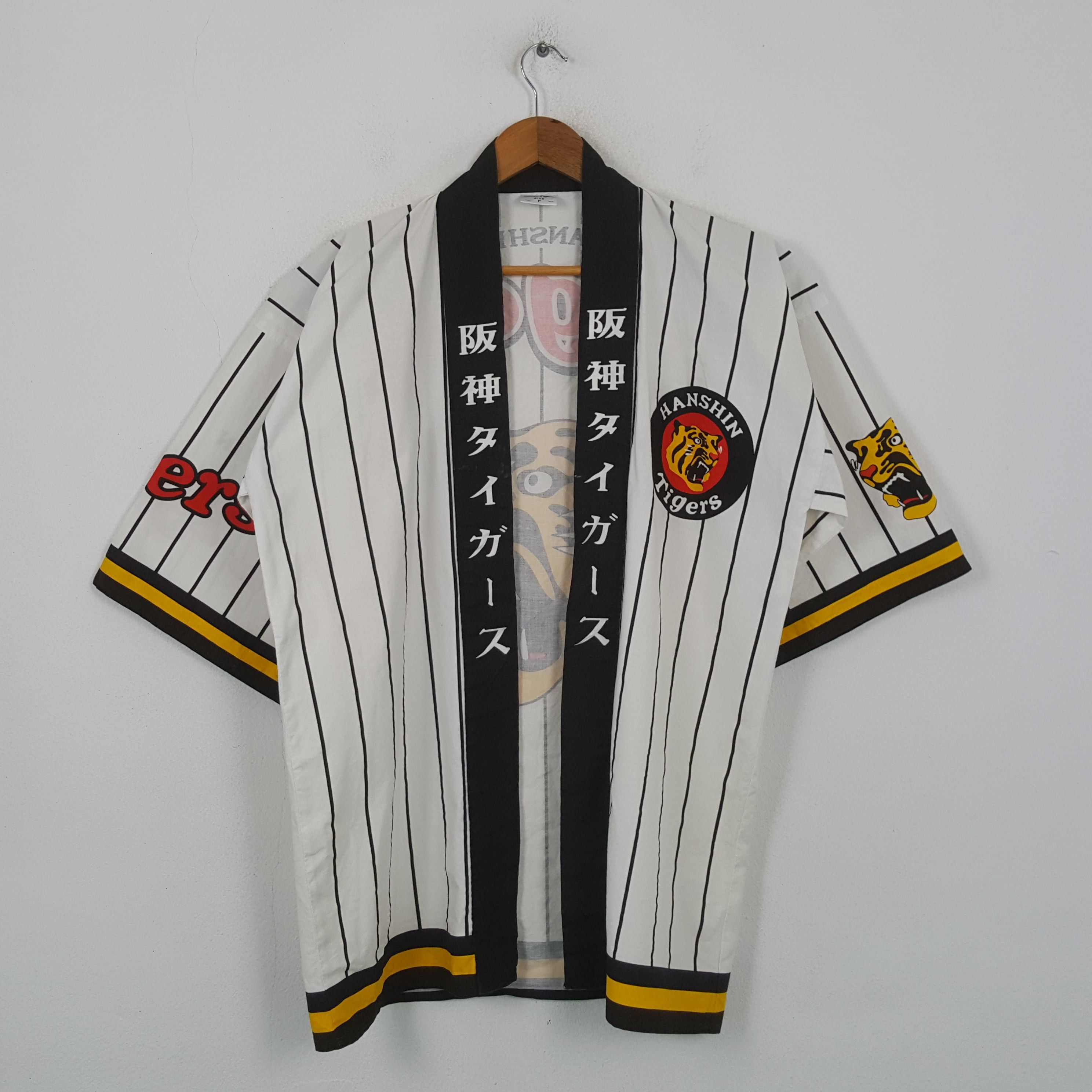 Japanese Brand Vintage Hanshin Tigers Japanese Baseball Team Kimono RR12 Size US L / EU 52-54 / 3 - 3 Thumbnail
