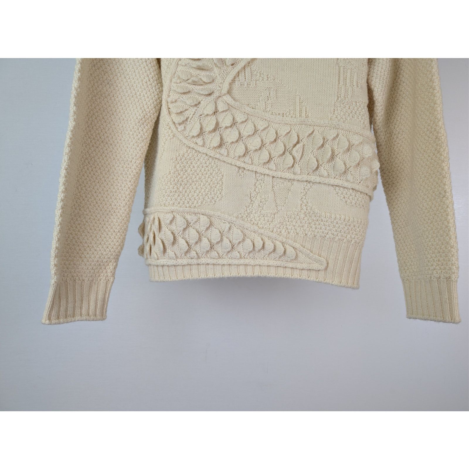 Bottega Veneta o1rshd1 Men Wear Wool Snake Knit Sweater in Dove Size US L / EU 52-54 / 3 - 3 Thumbnail