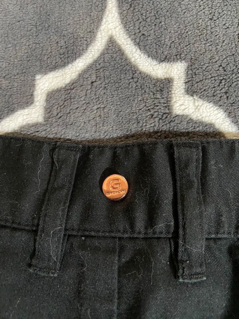 Givenchy Givenchy SizeM Shorts, Unbeatable When Worn, Comfortable Fa Size US 31 - 5 Thumbnail