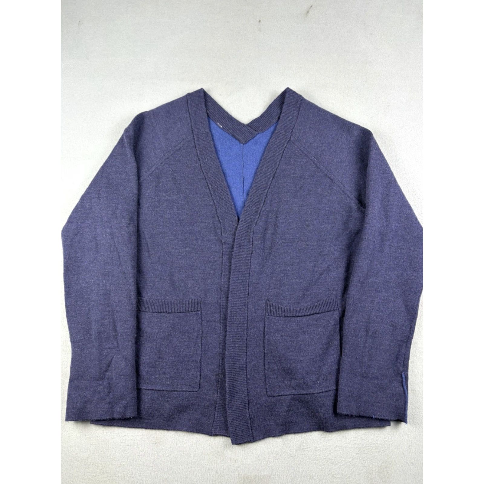 Lululemon **Lululemon Men's Large Blue Open Front V-Neck Cardigan** User: Lululemon Men's Large Blue Open Front V-Neck Cardigan Size US L / EU 52-54 / 3 - 2 Thumbnail