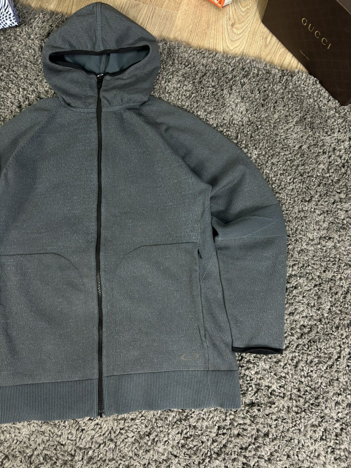 Oakley × Vintage Vintage Oakley Zip Up Jacket Softshell Gorpcore Size US M / EU 48-50 / 2 - 4 Thumbnail