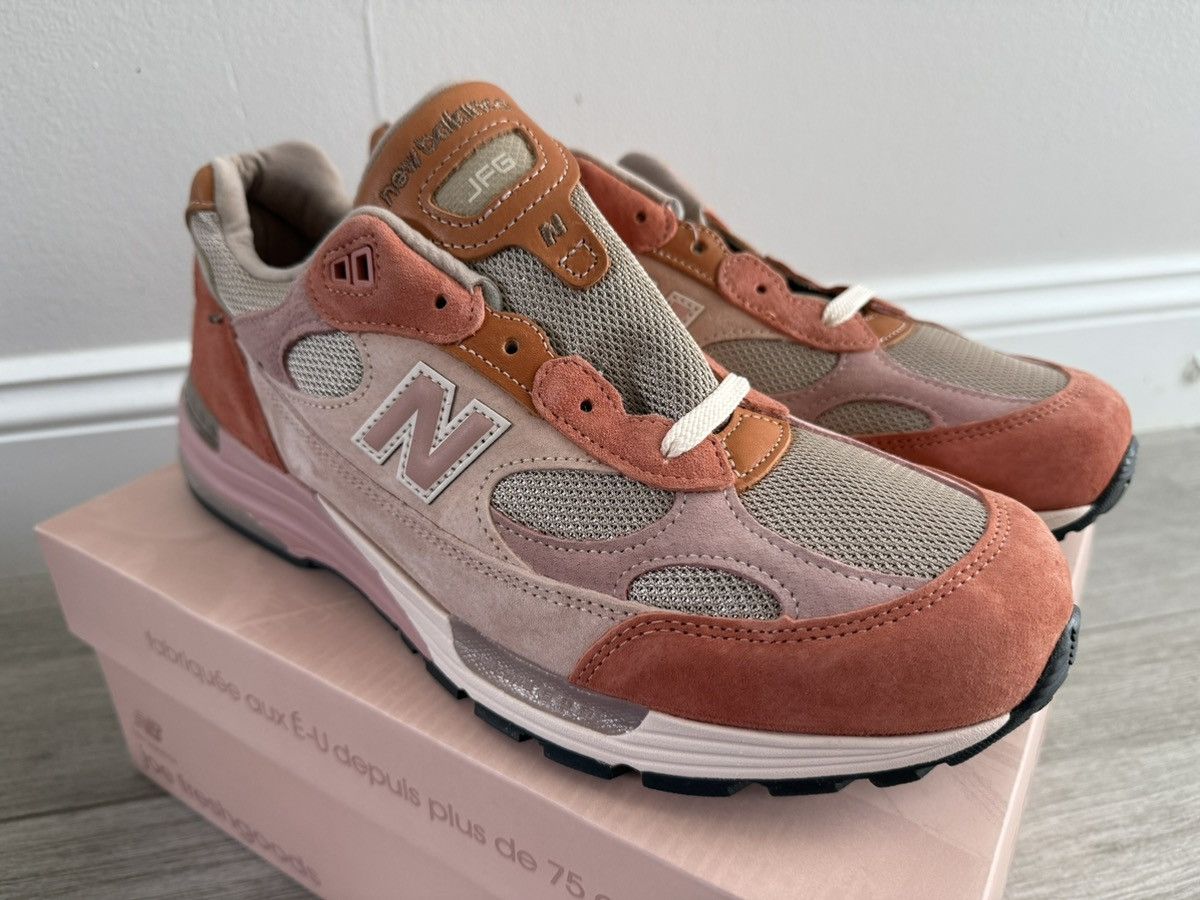 Joe Freshgoods × New Balance Joe Freshgoods New Balance 992 Aged Well Smoke Rose Misty 12 Size US 12 / EU 45 - 4 Thumbnail