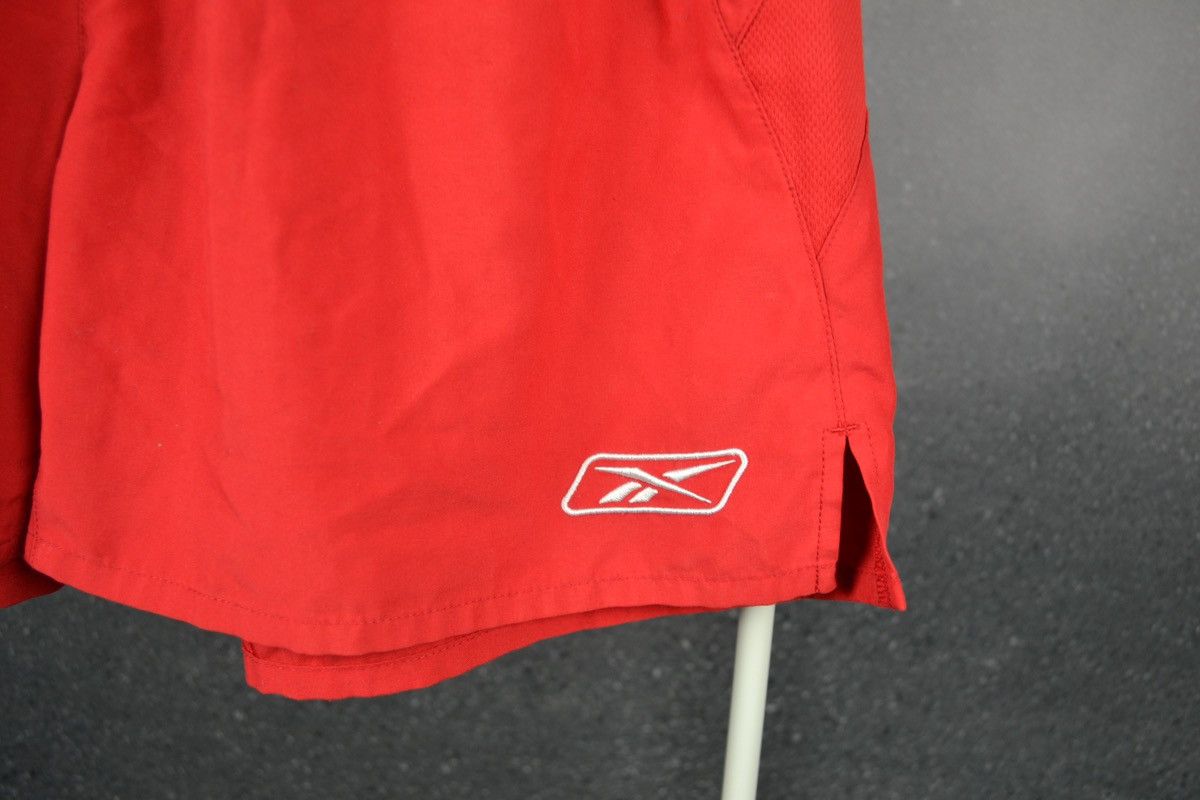 Reebok × Vintage Liverpool Home Football Shorts Reebok Vintage Size M Size US 34 / EU 50 - 4 Thumbnail