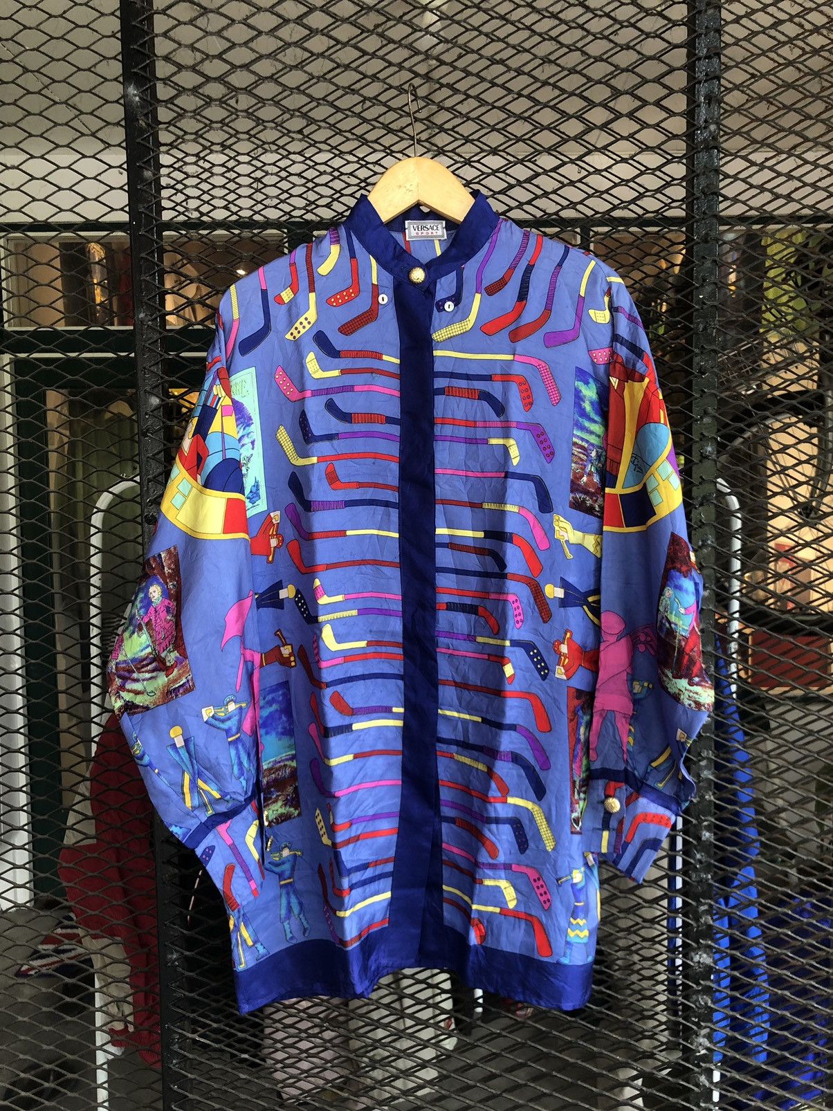 Versace VINTAGE VERSACE SPORT SILK Size US S / EU 44-46 / 1 - 1 Thumbnail