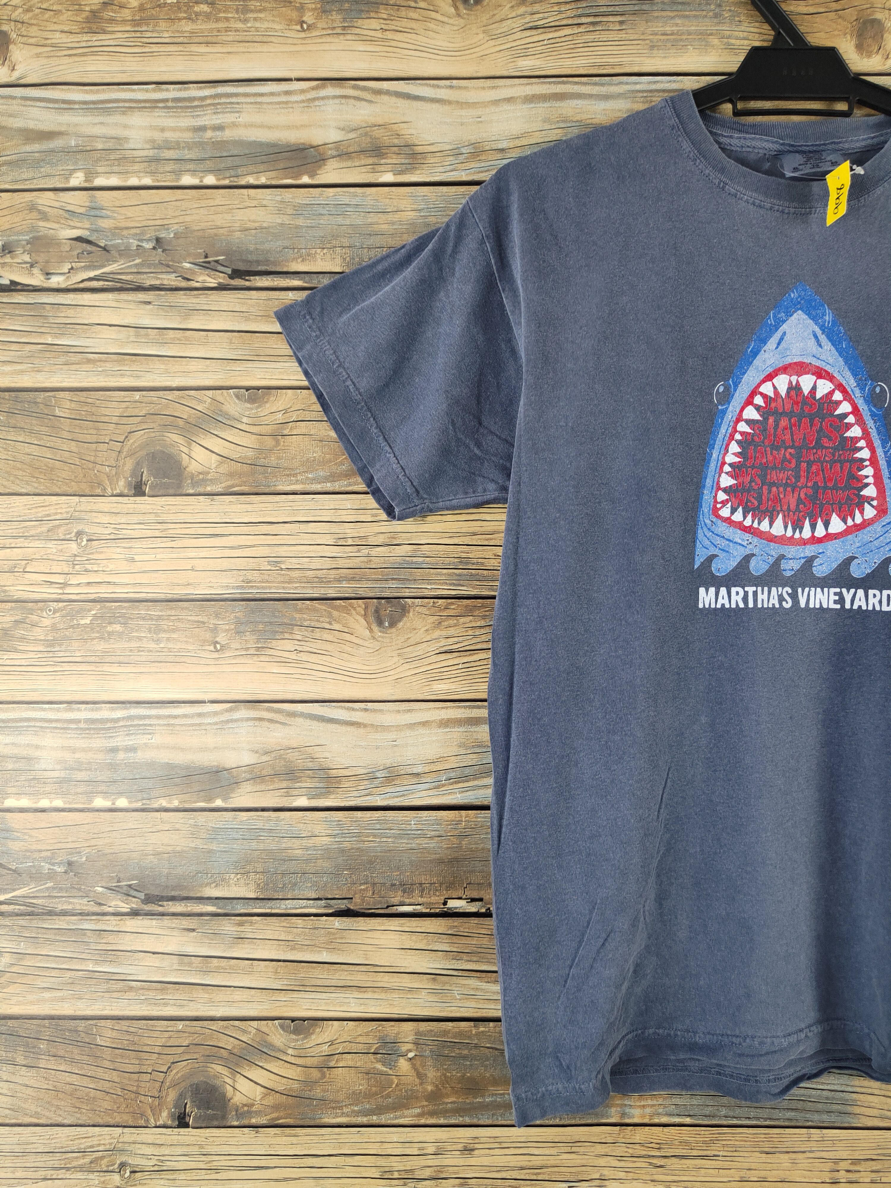 Vintage DL Martha'S Vineyard Jaws movie Gray vintage tee #998 Size US M / EU 48-50 / 2 - 4 Thumbnail