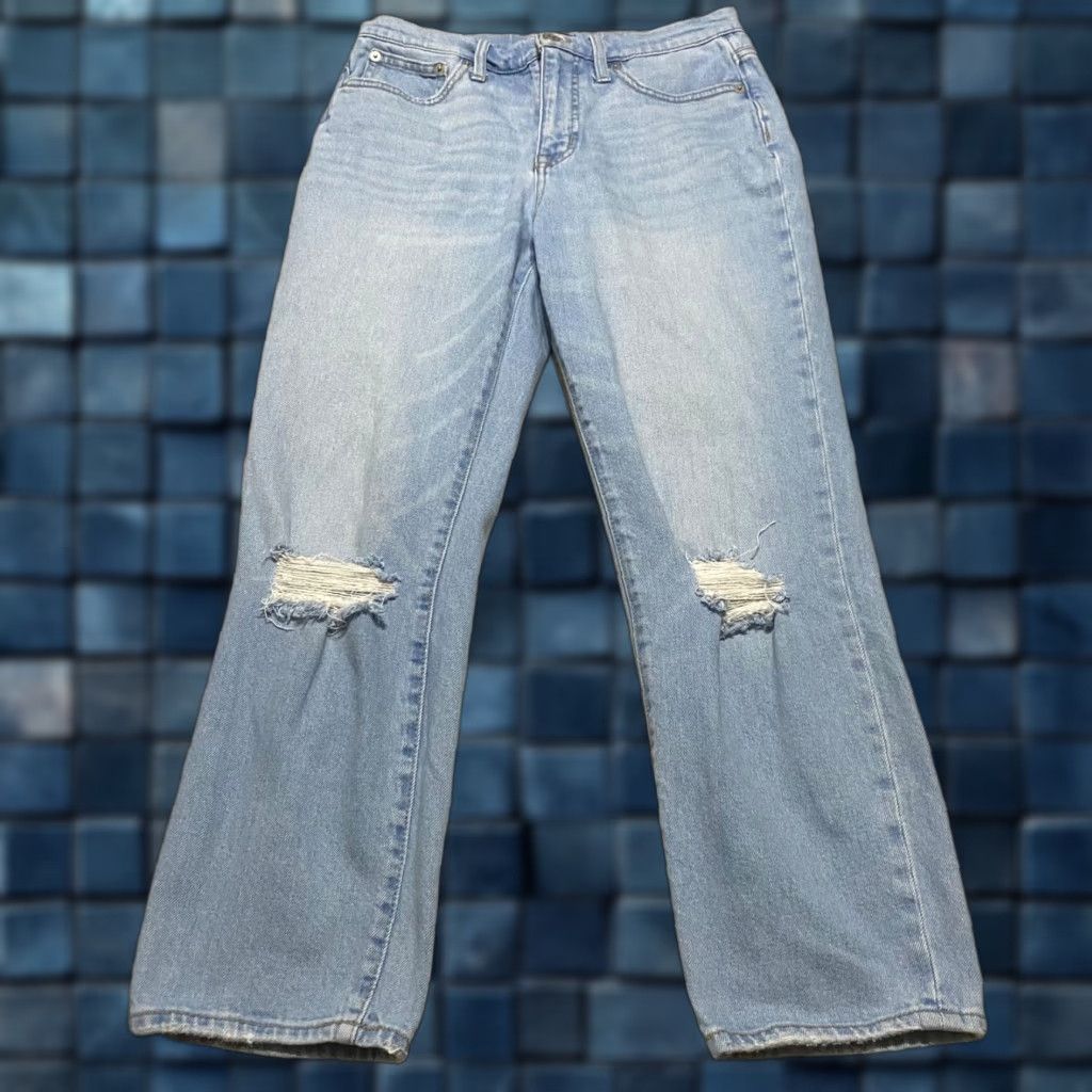 J.Crew J.CREW Jeans Blue Denim Light Wash Distressed Mid Rise 28 Adults Womens Straight 5-Pocket Denim Size 28" / US 6 / IT 42 - 1 Thumbnail