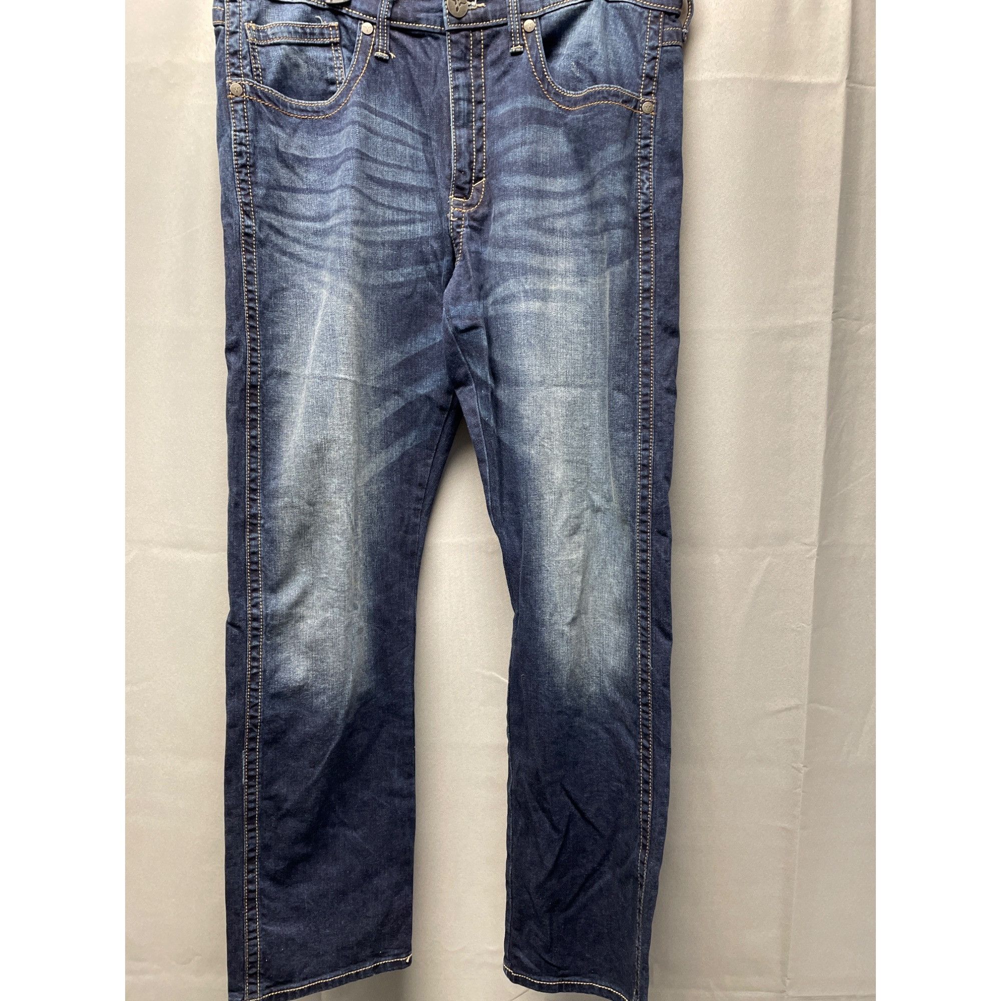 Wrangler Wrangler Men's Blue Faded Jeans Straight Size 36 x 34 SKU 45 Size US 36 / EU 52 - 1 Thumbnail