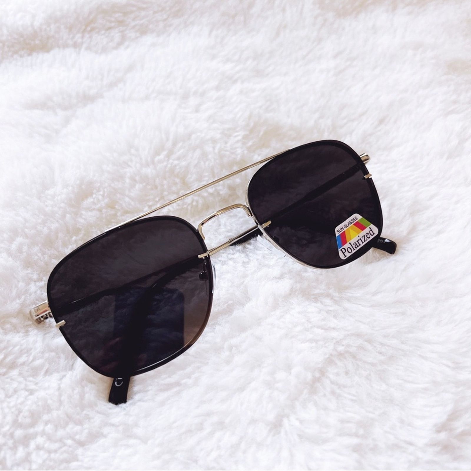 Other Leo Dark Gray &Silver Lenses Polarized Sunglasses Size ONE SIZE - 3 Thumbnail
