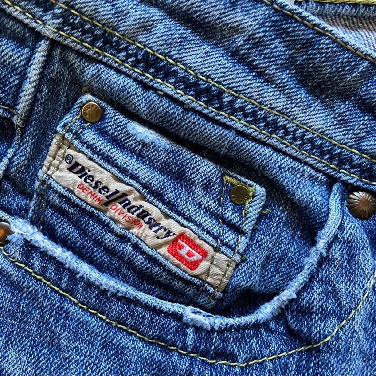 Diesel Diesel Women Lowky Jeans Straight Leg Size 28 Size 28" / US 6 / IT 42 - 5 Thumbnail