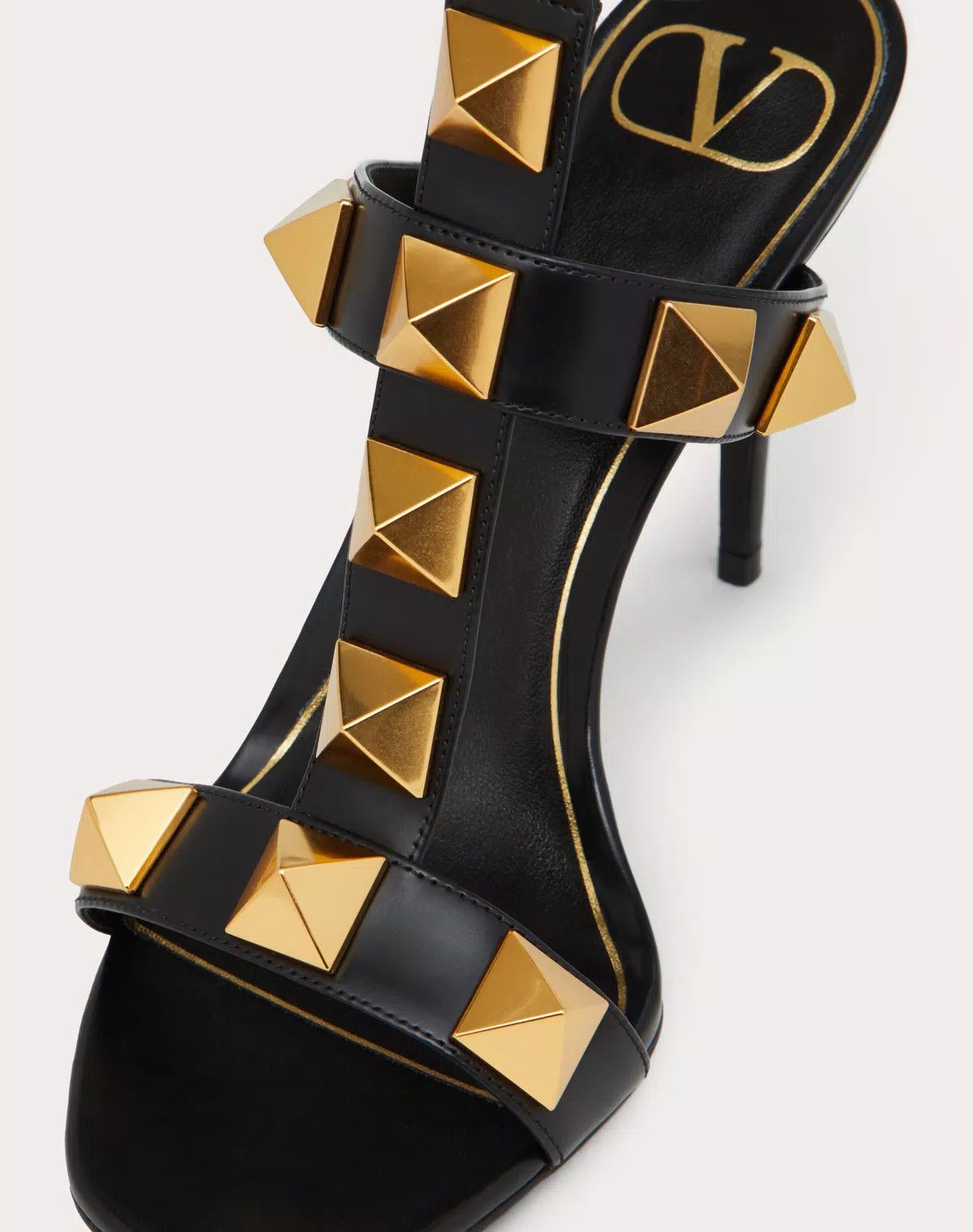 Valentino o1s1wg110625 Roman Stud Calfskin Sandal 100 Mm in Black Size US 10.5 / IT 40.5 - 5 Thumbnail