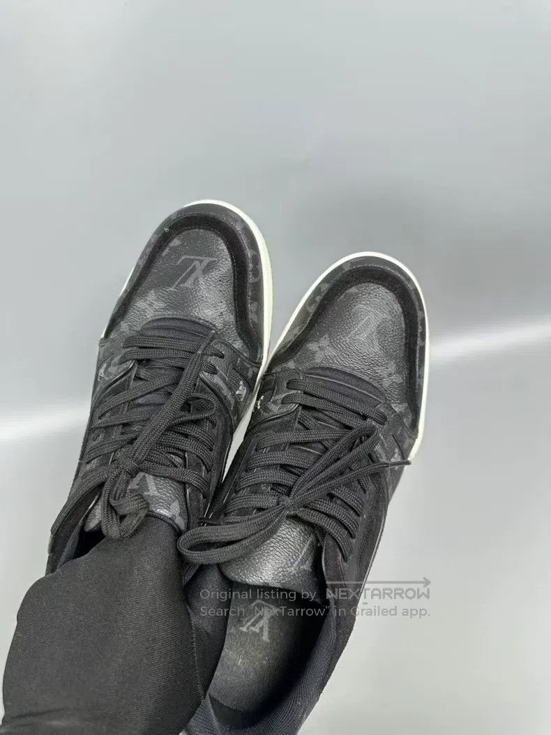 Louis Vuitton Louis Vuitton Classic Black Flower Trainer Casual Shoes Size US 7 / EU 40 - 4 Thumbnail