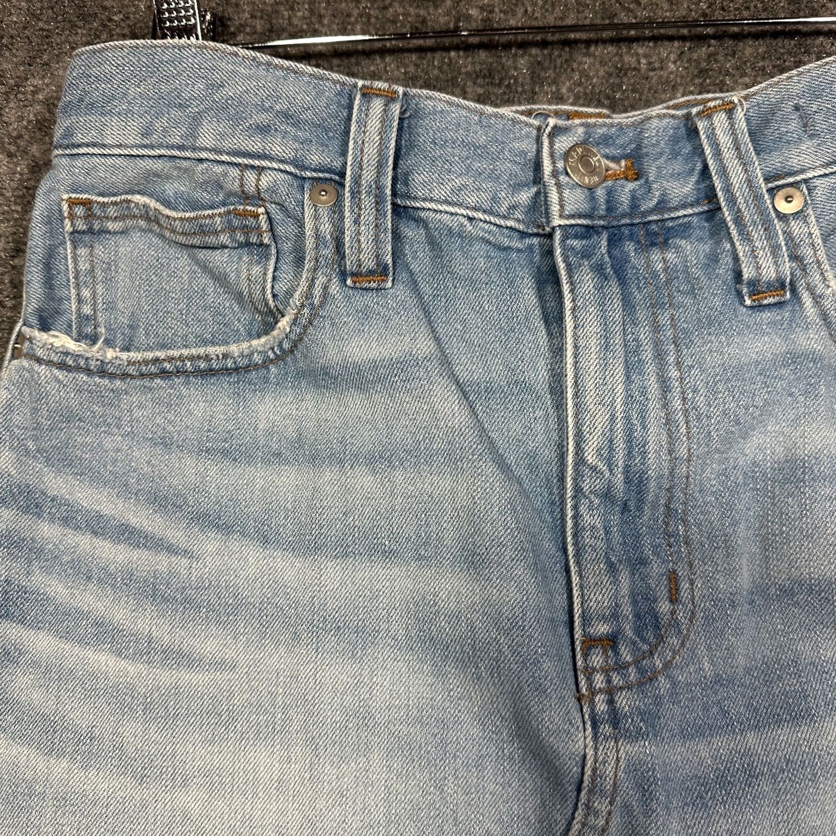 Madewell Madewell Denim Skirt Mini A Line Cotton Blue Pockets Raw Hem Zip Casual Western 28 Womens Regular Short Mid Rise Vintage? No (adjusted) Size 28" / US 6 / IT 42 - 3 Thumbnail