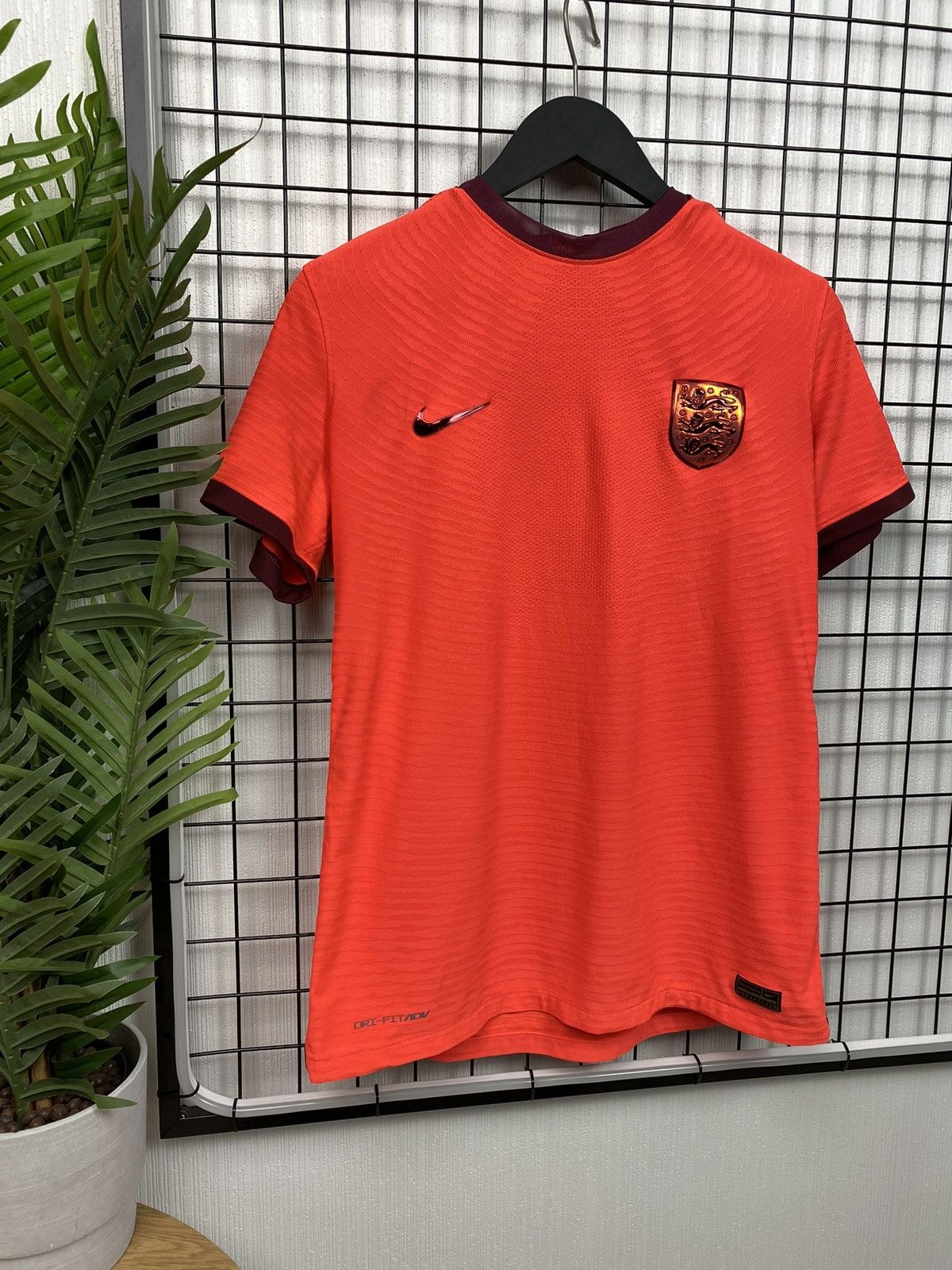 Nike Nike England Womens jersey SS Player Issue Away Shirt 2022 Size XL / US 12-14 / IT 48-50 - 2 Thumbnail