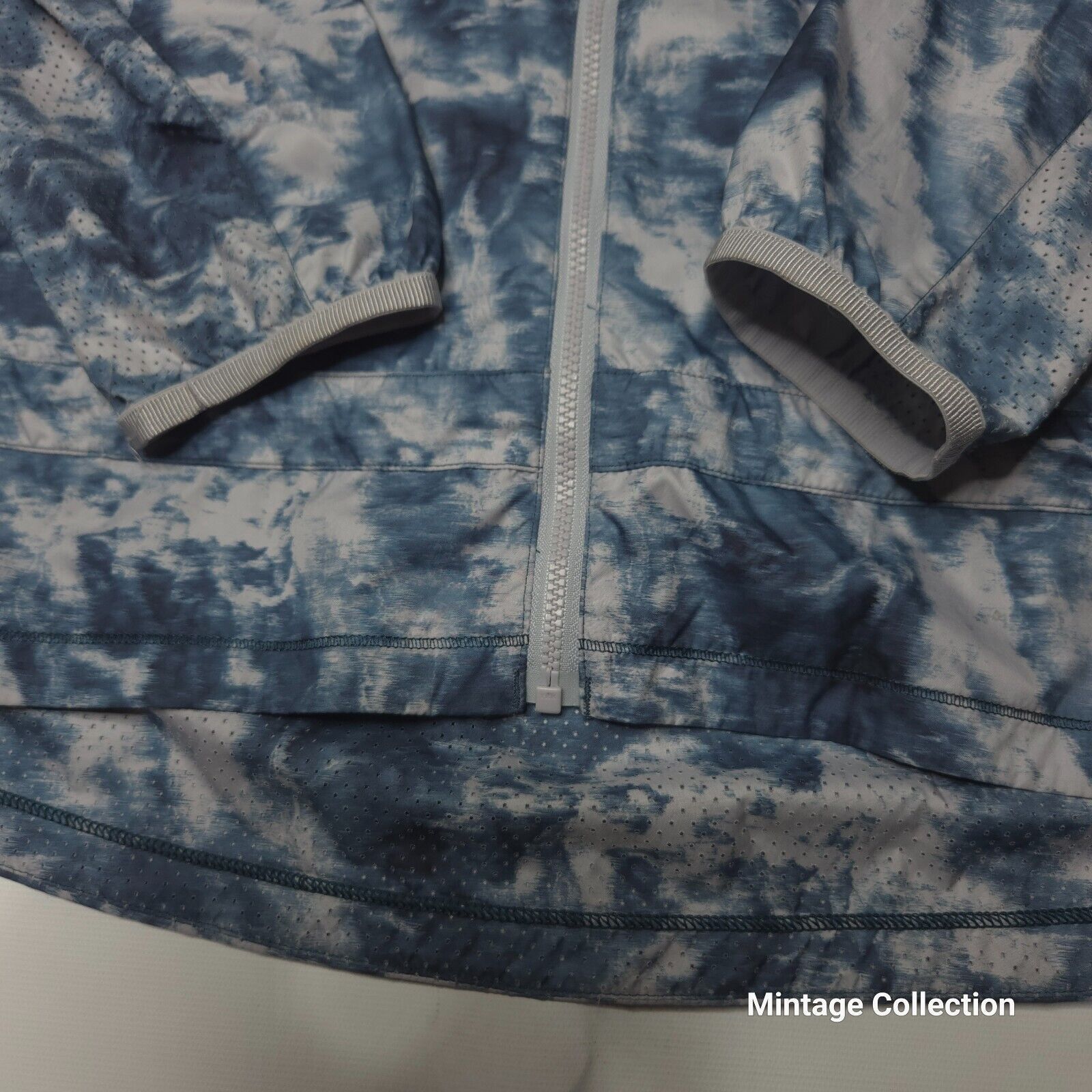 Lululemon Lululemon Miss Misty Jacket Windbreaker Blue Tie Dye Sz 10 Size L / US 10 / IT 46 - 4 Thumbnail