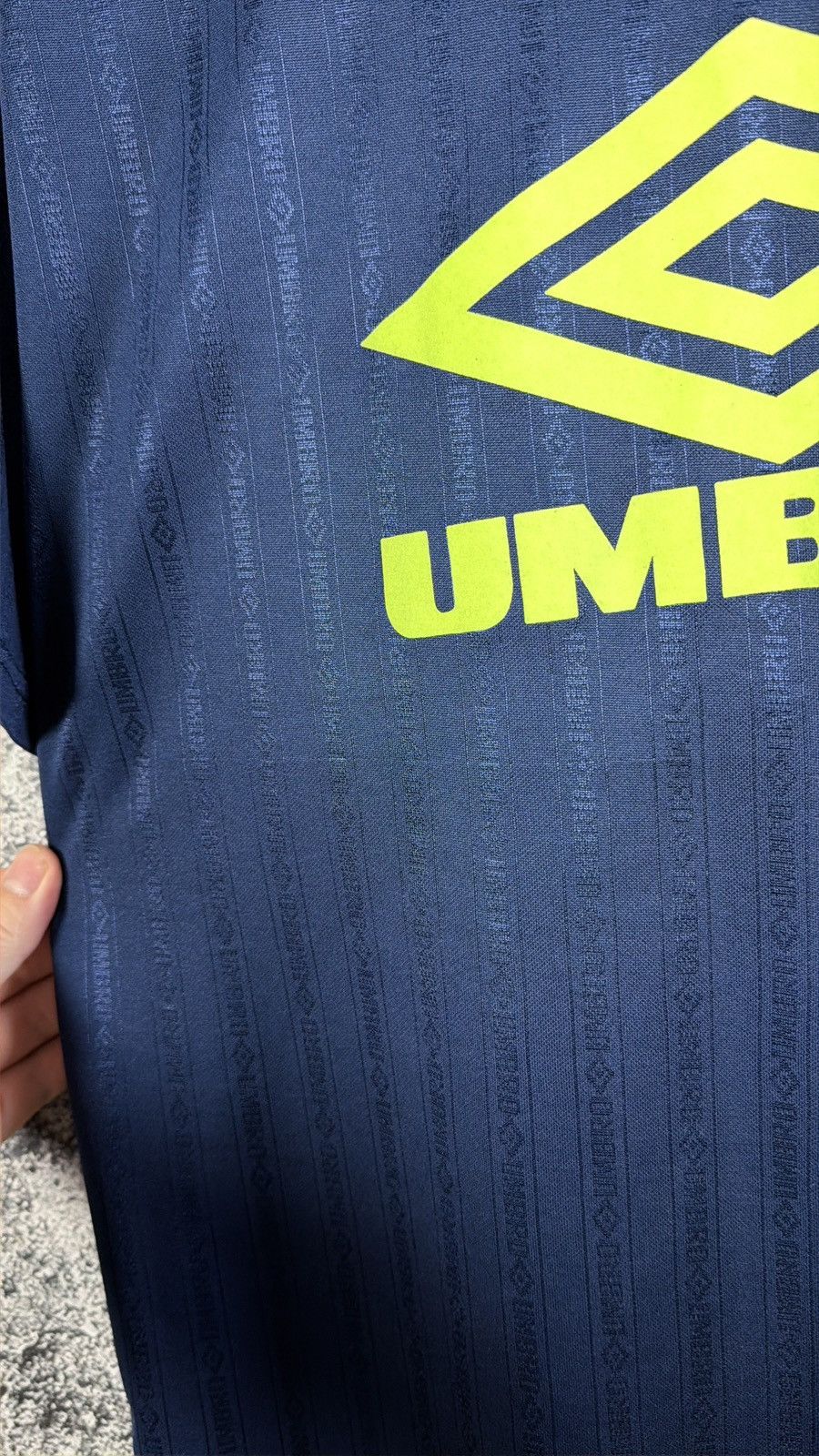 Umbro UMBRO Vintage 90s Crewneck Monogram T-Shirt Made in England Size US M / EU 48-50 / 2 - 7 Thumbnail