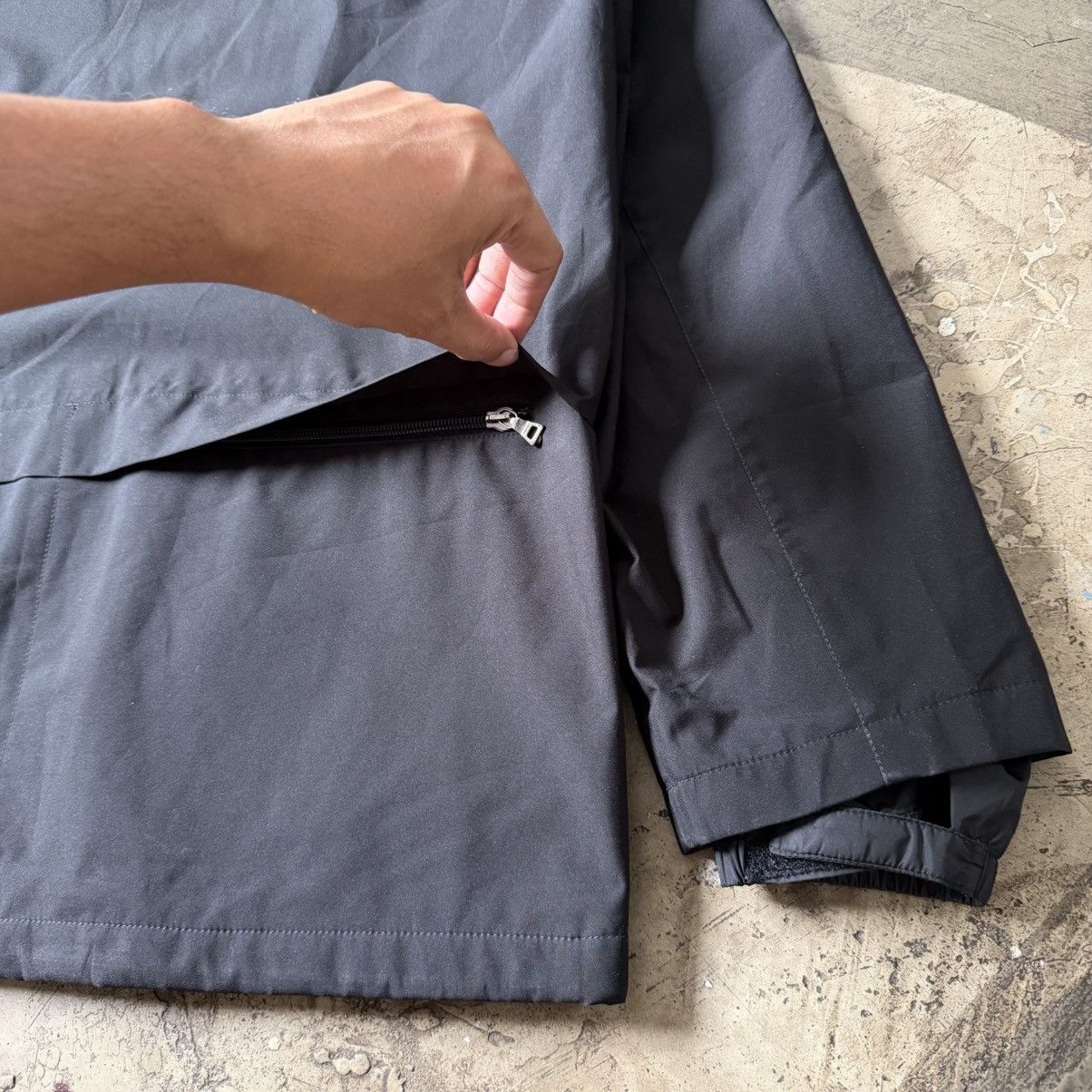 Prada Prada - Goretex - Nylon Tech Jacket Size US M / EU 48-50 / 2 - 7 Thumbnail