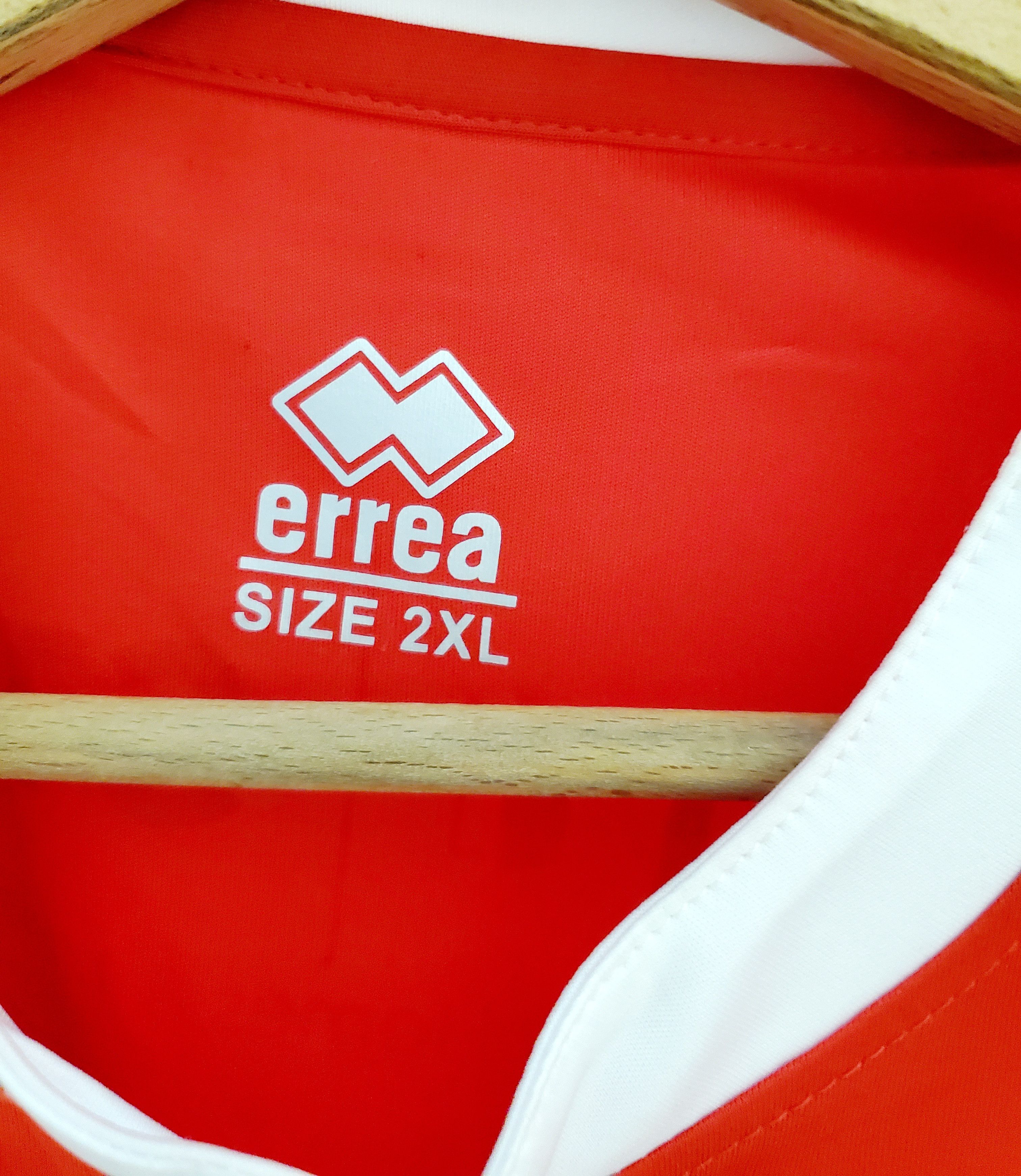 Errea MIDDLESBROUGH ENGLAND 2022/2023 HOME FOOTBALL SHIRT JERSEYXl Size US XL / EU 56 / 4 - 5 Thumbnail