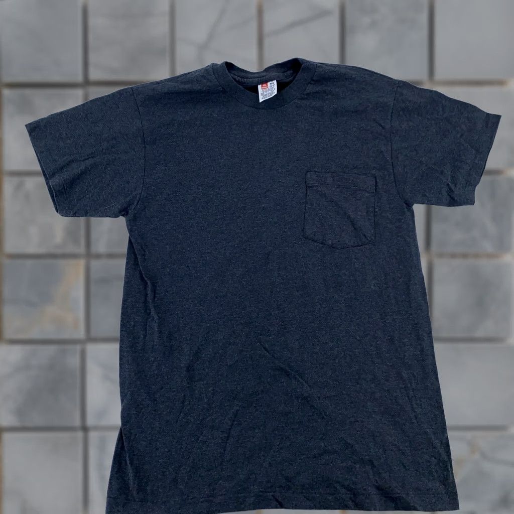 Hanes Hanes Shirt Mens Small Crewneck T-Shirt Gray Pocket Short Sleeve Cotton Blend Polyester Blend Tagless Preshrunk Crew Neck Size US S / EU 44-46 / 1 - 1 Thumbnail