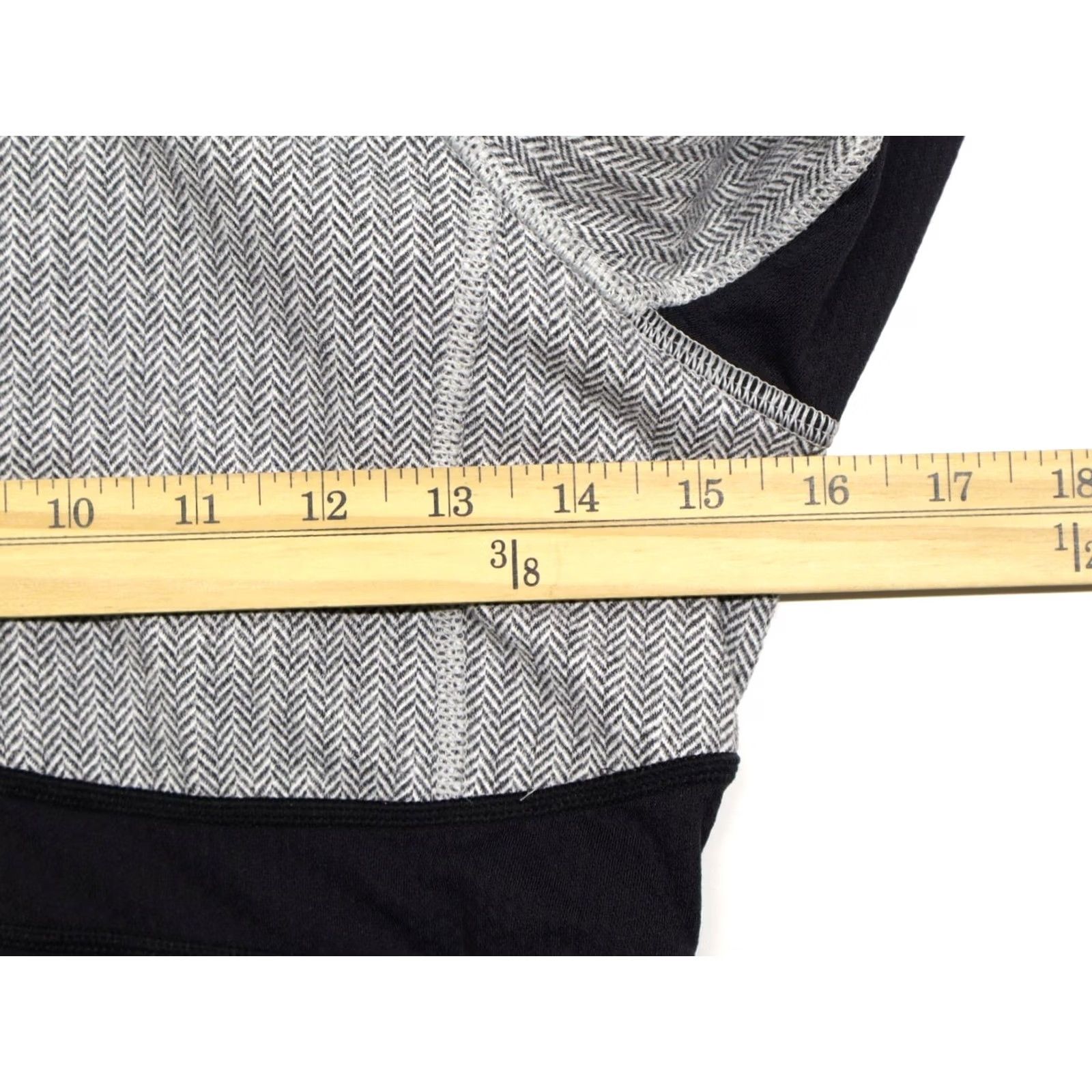 Lululemon Lululemon Women's Full Tilt Half Zip Pullover Herringbone Grey Sz 6 Size M / US 6-8 / IT 42-44 - 5 Thumbnail