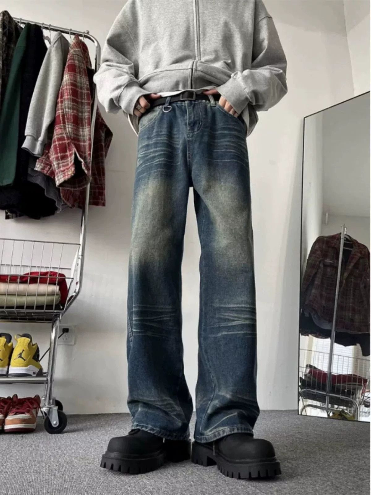 Jean High street men's washed vintage loose flared jeans Size US 32 / EU 48 - 1 Thumbnail